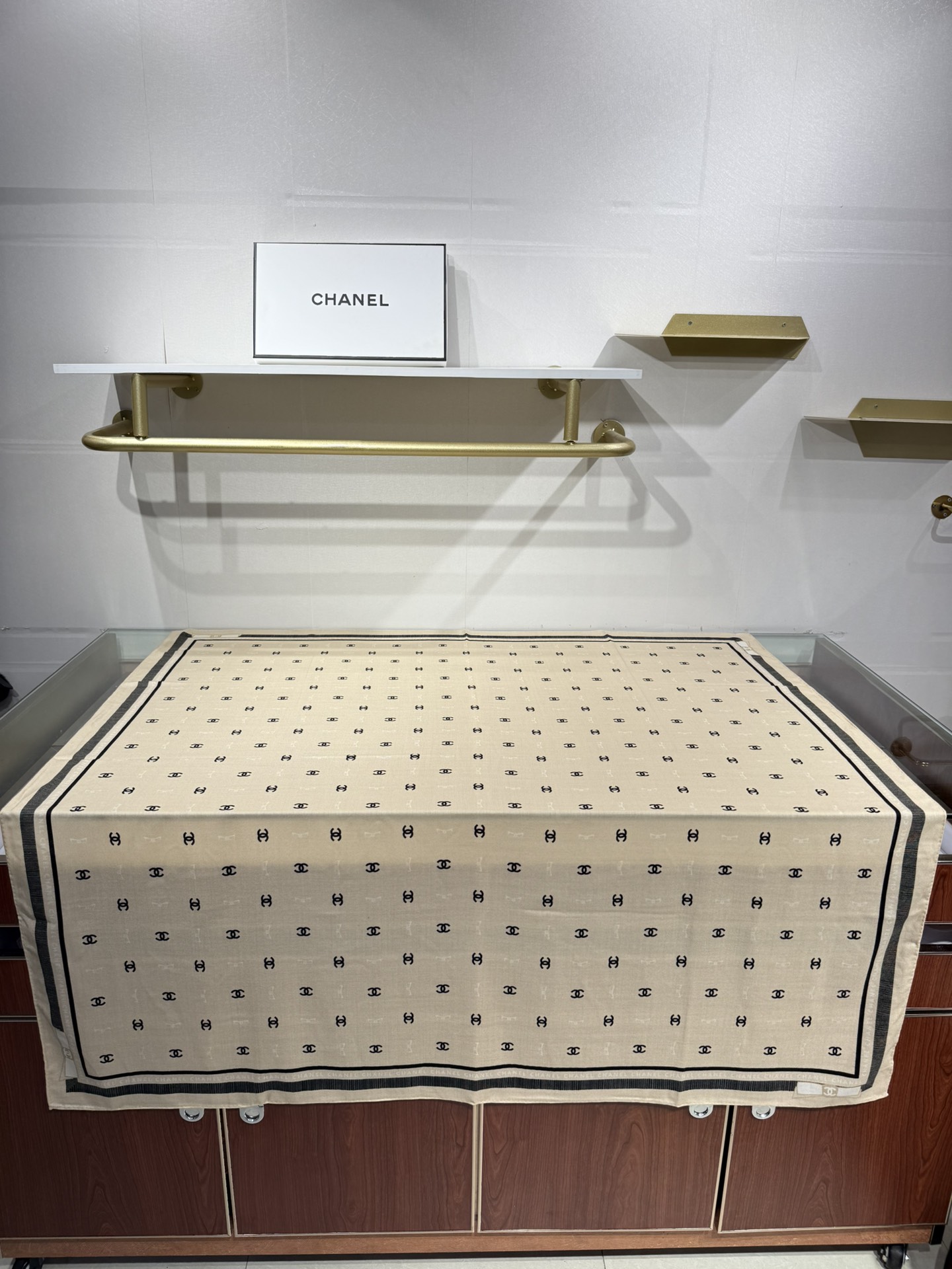 💟2025年秋冬新款💖💖💃🏻💃🏻小香家 丝羊绒方巾‼️抢‼️VIP推荐 ‼️👍下手一定要快【高端 大爱 