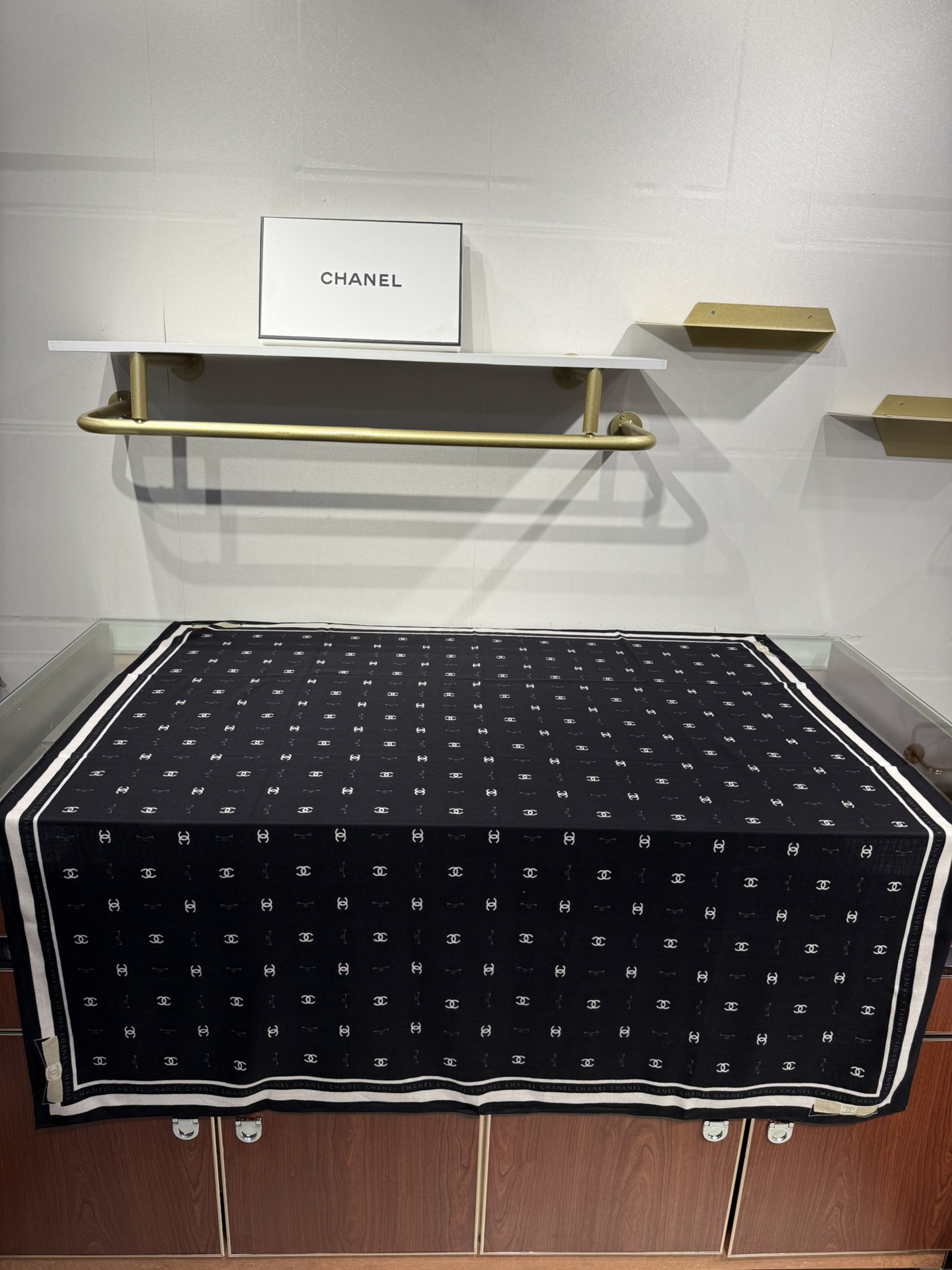 💟2025年秋冬新款💖💖💃🏻💃🏻小香家 丝羊绒方巾‼️抢‼️VIP推荐 ‼️👍下手一定要快【高端 大爱 