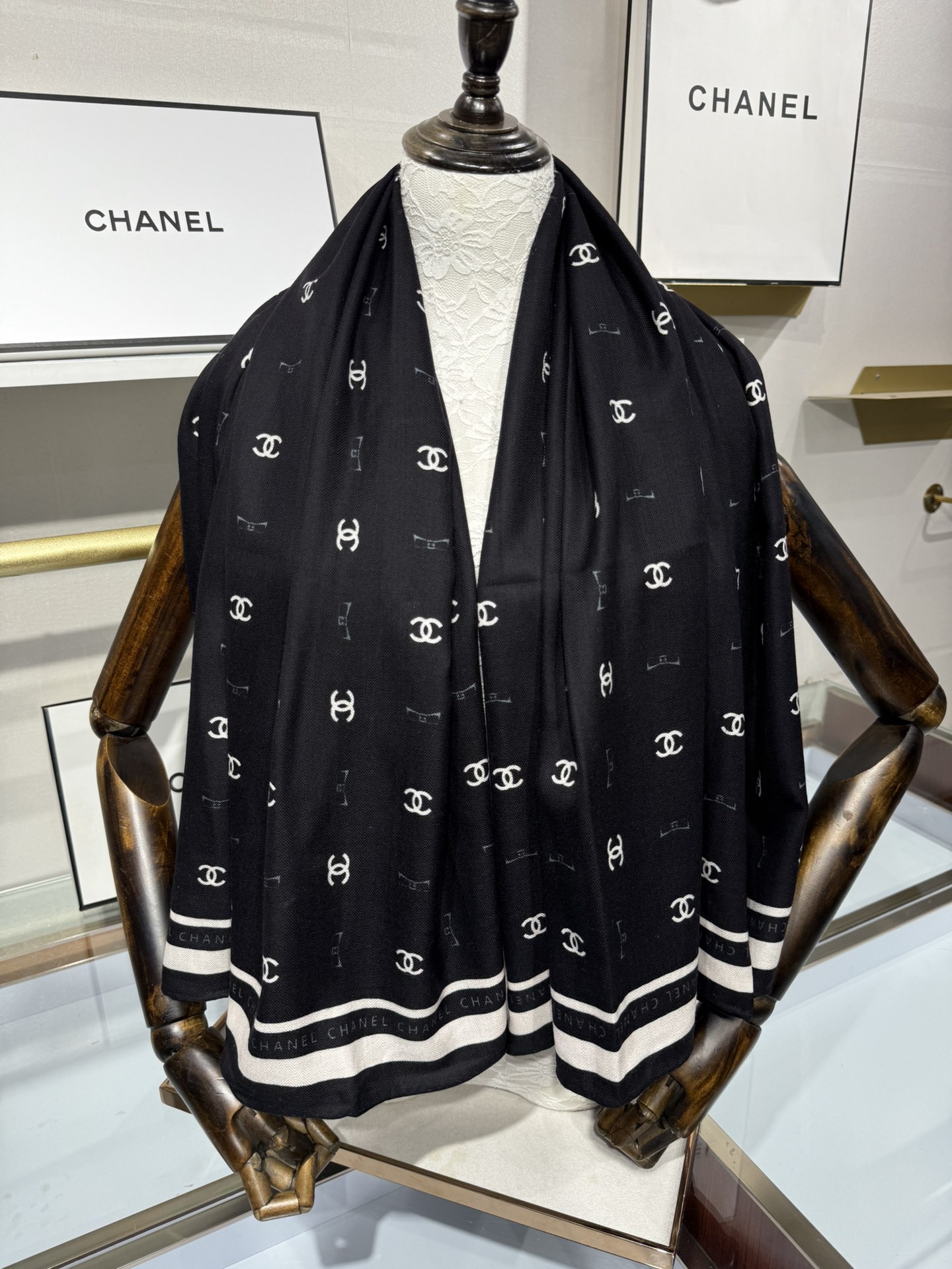 💟2025年秋冬新款💖💖💃🏻💃🏻小香家 丝羊绒方巾‼️抢‼️VIP推荐 ‼️👍下手一定要快【高端 大爱 