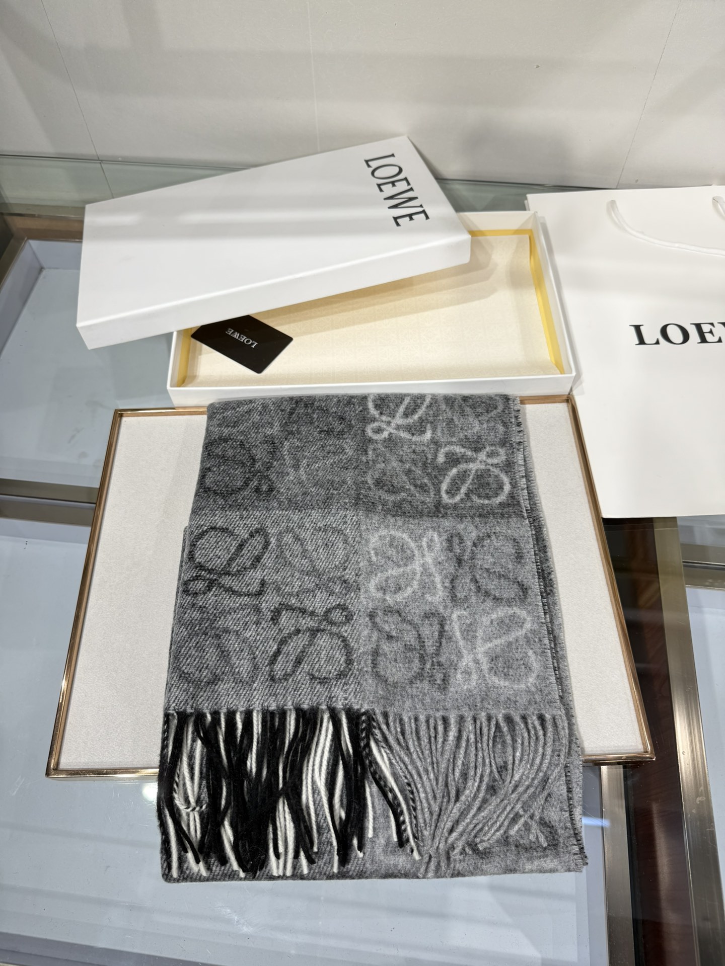 💟📦 新款；/顶级原单男女款‼️罗意威很幸運拿到這個品牌的東西，真的不多見，很少在國內做訂單，款式真的少