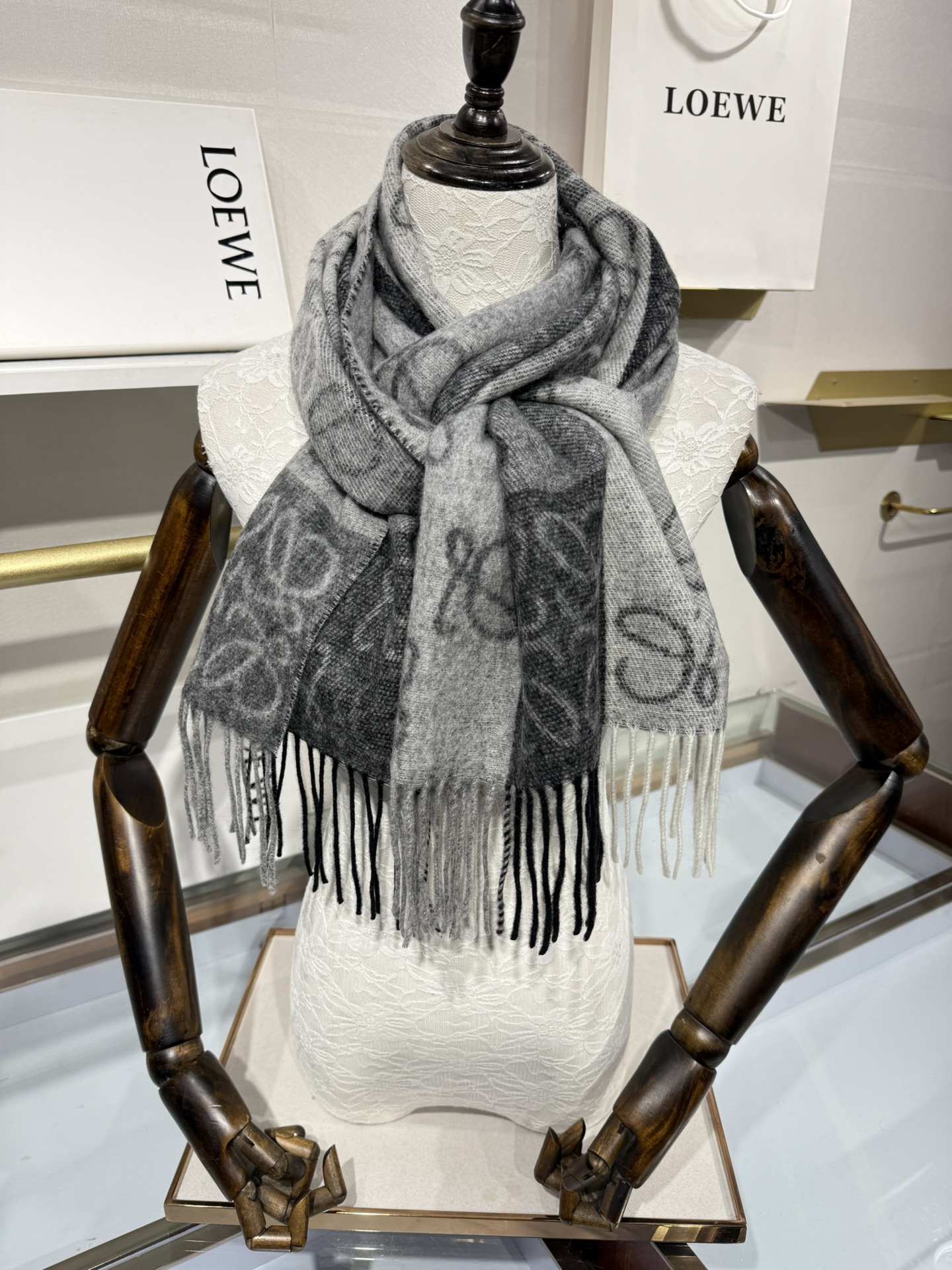 💟📦 新款；/顶级原单男女款‼️罗意威很幸運拿到這個品牌的東西，真的不多見，很少在國內做訂單，款式真的少