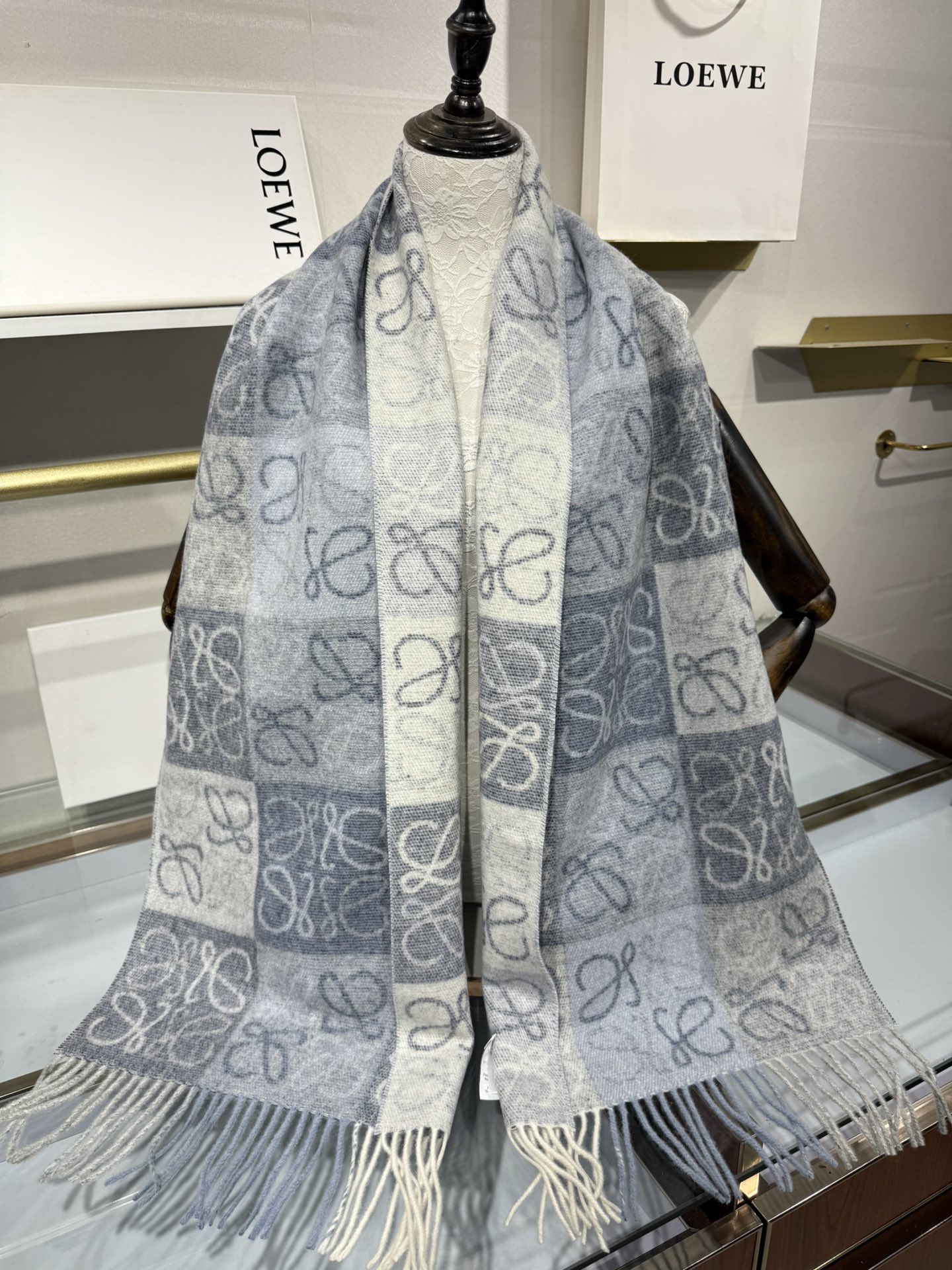 💟📦 新款；/顶级原单男女款‼️罗意威很幸運拿到這個品牌的東西，真的不多見，很少在國內做訂單，款式真的少