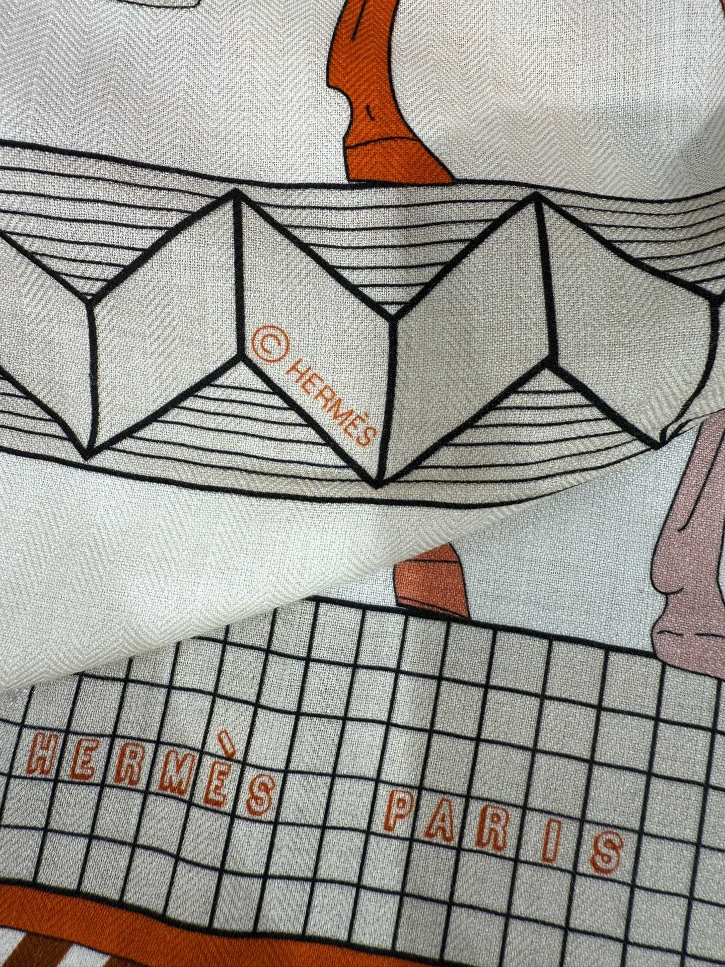 💟25年爱玛仕秋冬新款“全速前进”140丝绒大方巾上新这款爱马仕的经典单品展现强大而迷人的女性魅力精髓此