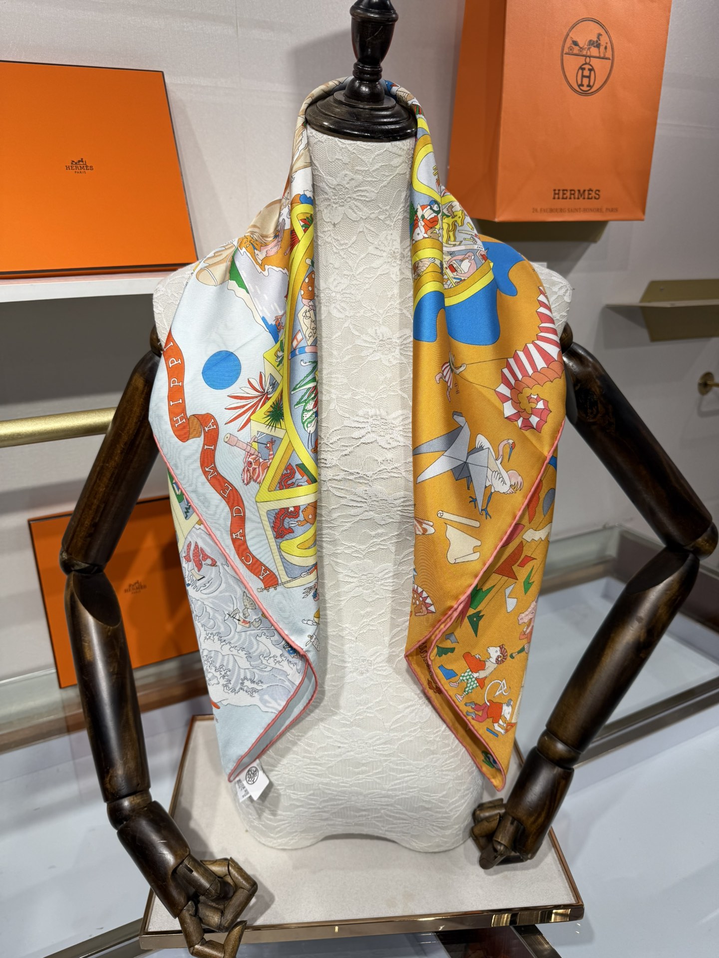 💟2025年上新 爱马仕马术学院💦💞18姆米真丝【90真丝斜纹双面双色佩戴】手工卷边斜纹真丝方巾（100