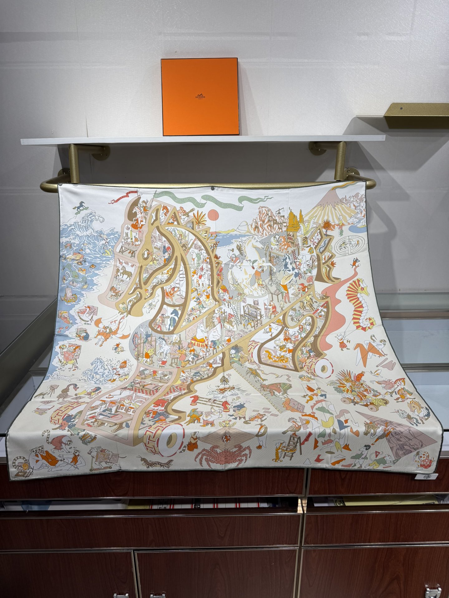 💟2025年上新 爱马仕马术学院💦💞18姆米真丝【90真丝斜纹双面双色佩戴】手工卷边斜纹真丝方巾（100