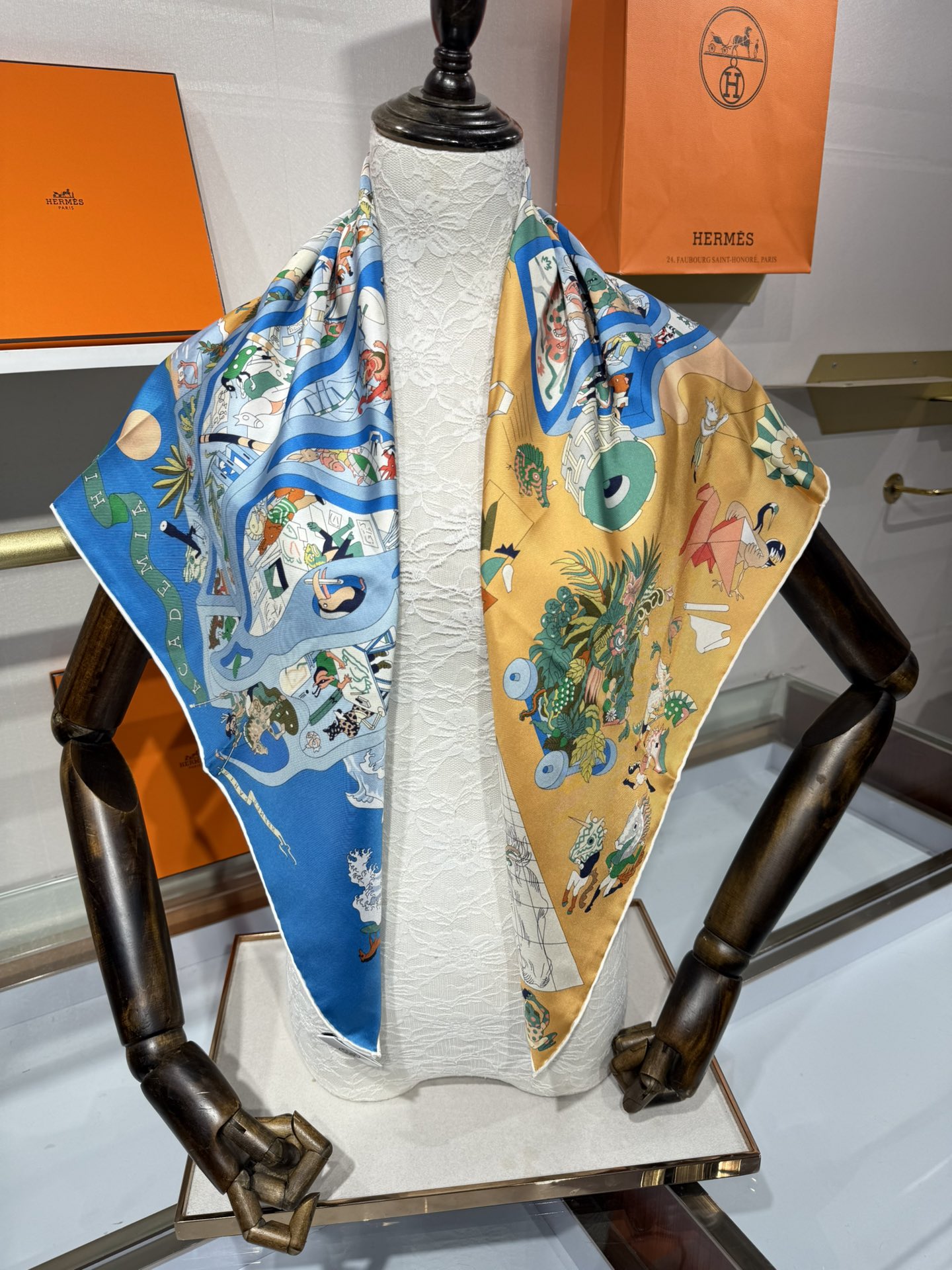 💟2025年上新 爱马仕马术学院💦💞18姆米真丝【90真丝斜纹双面双色佩戴】手工卷边斜纹真丝方巾（100