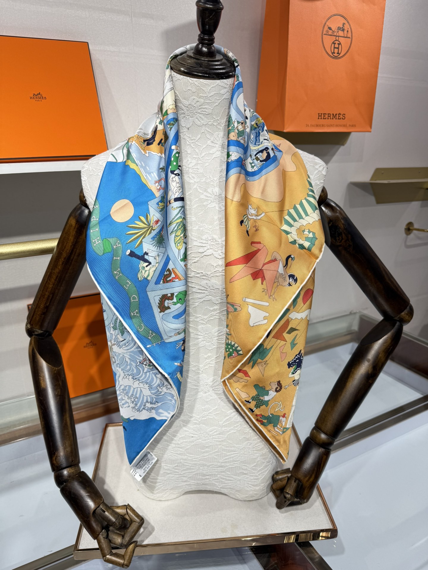 💟2025年上新 爱马仕马术学院💦💞18姆米真丝【90真丝斜纹双面双色佩戴】手工卷边斜纹真丝方巾（100