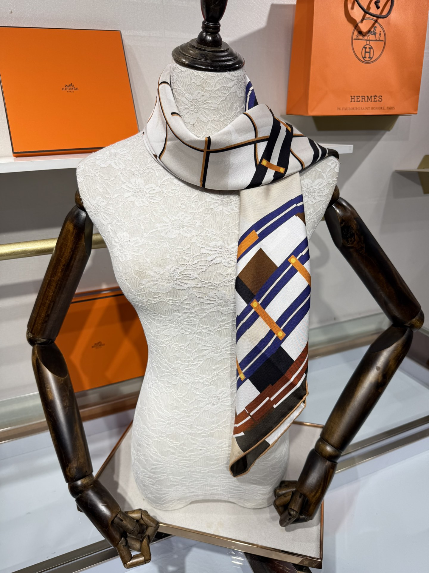 💟2025年春款 90真丝双面上新💦💞18姆米真丝【90真丝斜纹双面同色佩戴】手工卷边斜纹真丝方巾（10