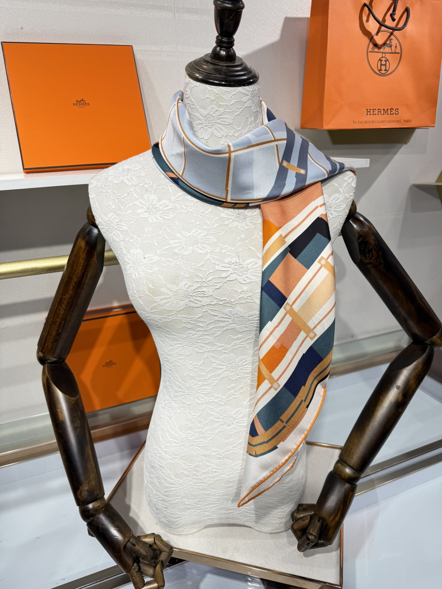 💟2025年春款 90真丝双面上新💦💞18姆米真丝【90真丝斜纹双面同色佩戴】手工卷边斜纹真丝方巾（10