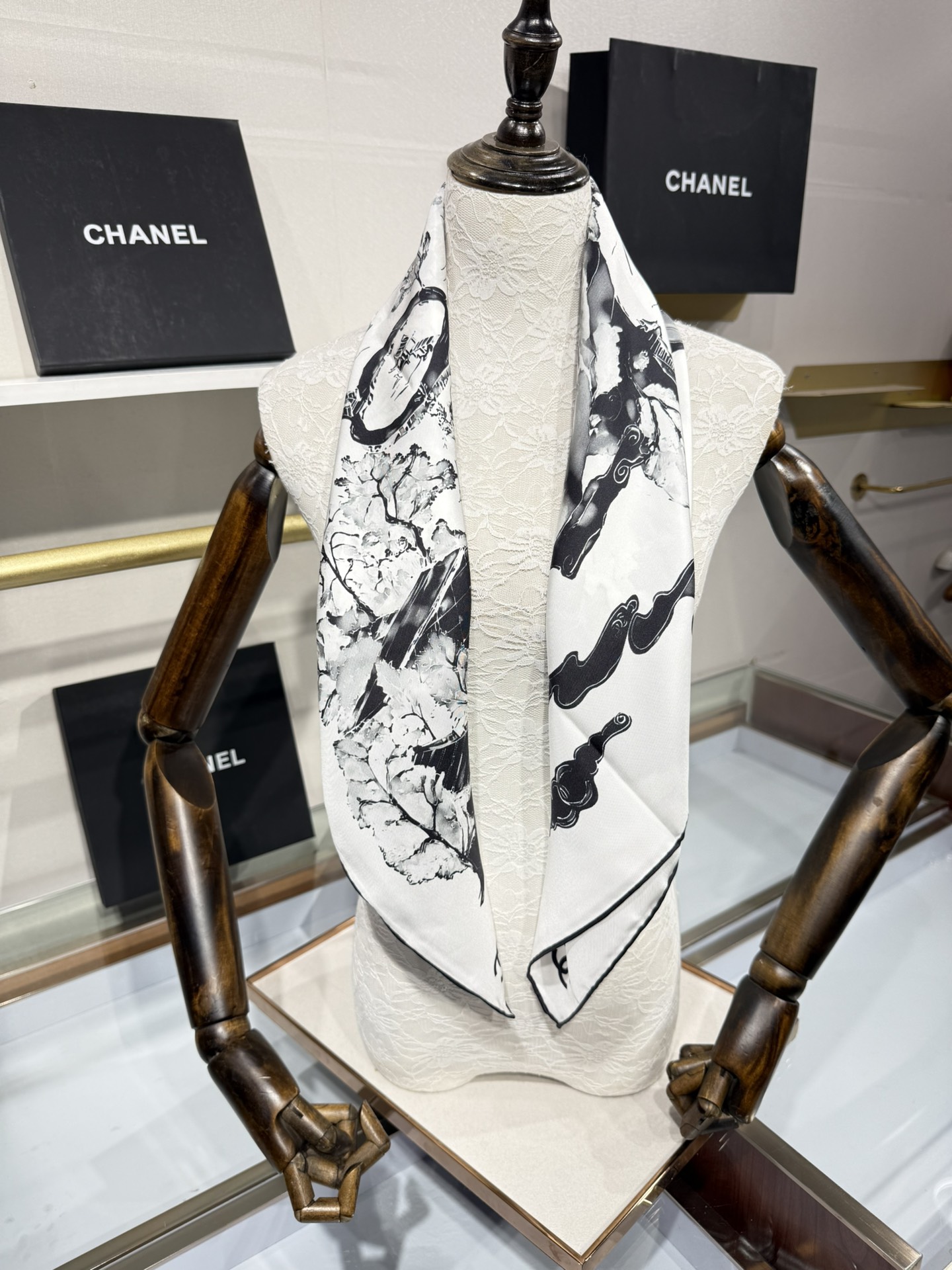 💟2025年90真丝双面上新💦💞18姆米真丝【90真丝斜纹双面同色佩戴】手工卷边斜纹真丝方巾（100%桑