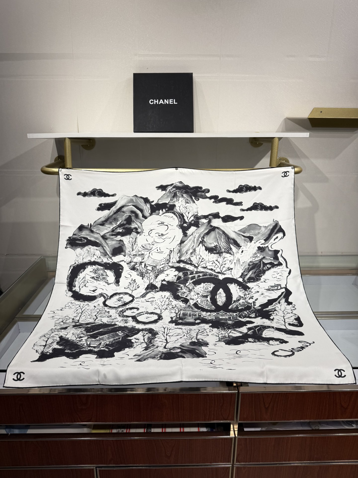 💟2025年90真丝双面上新💦💞18姆米真丝【90真丝斜纹双面同色佩戴】手工卷边斜纹真丝方巾（100%桑