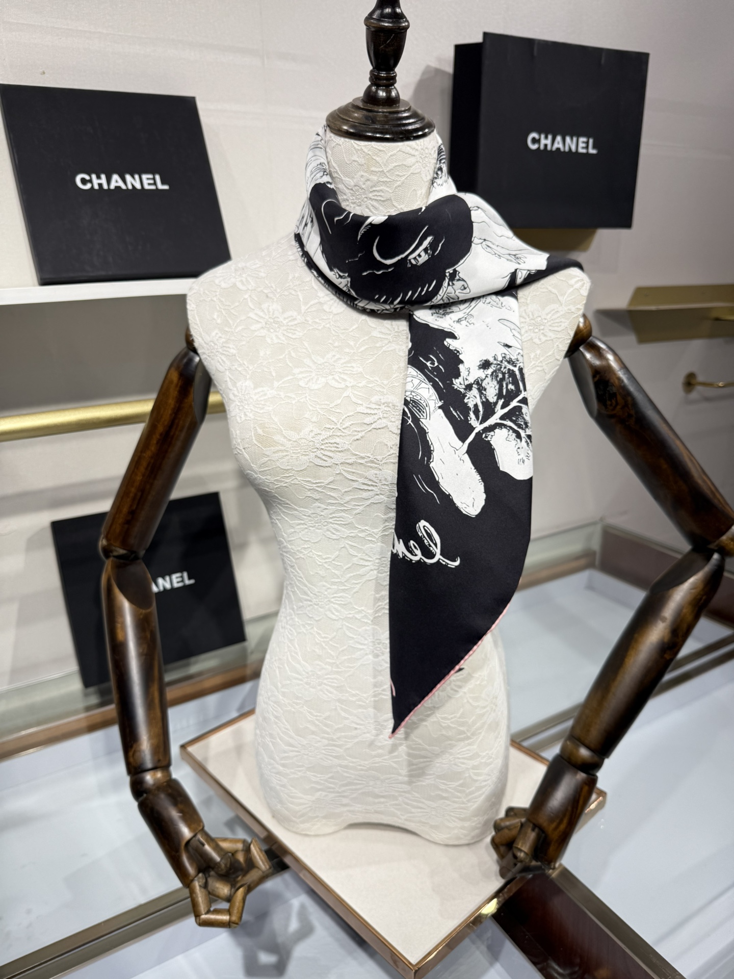 💟2025年90真丝双面上新💦💞18姆米真丝【90真丝斜纹双面同色佩戴】手工卷边斜纹真丝方巾（100%桑