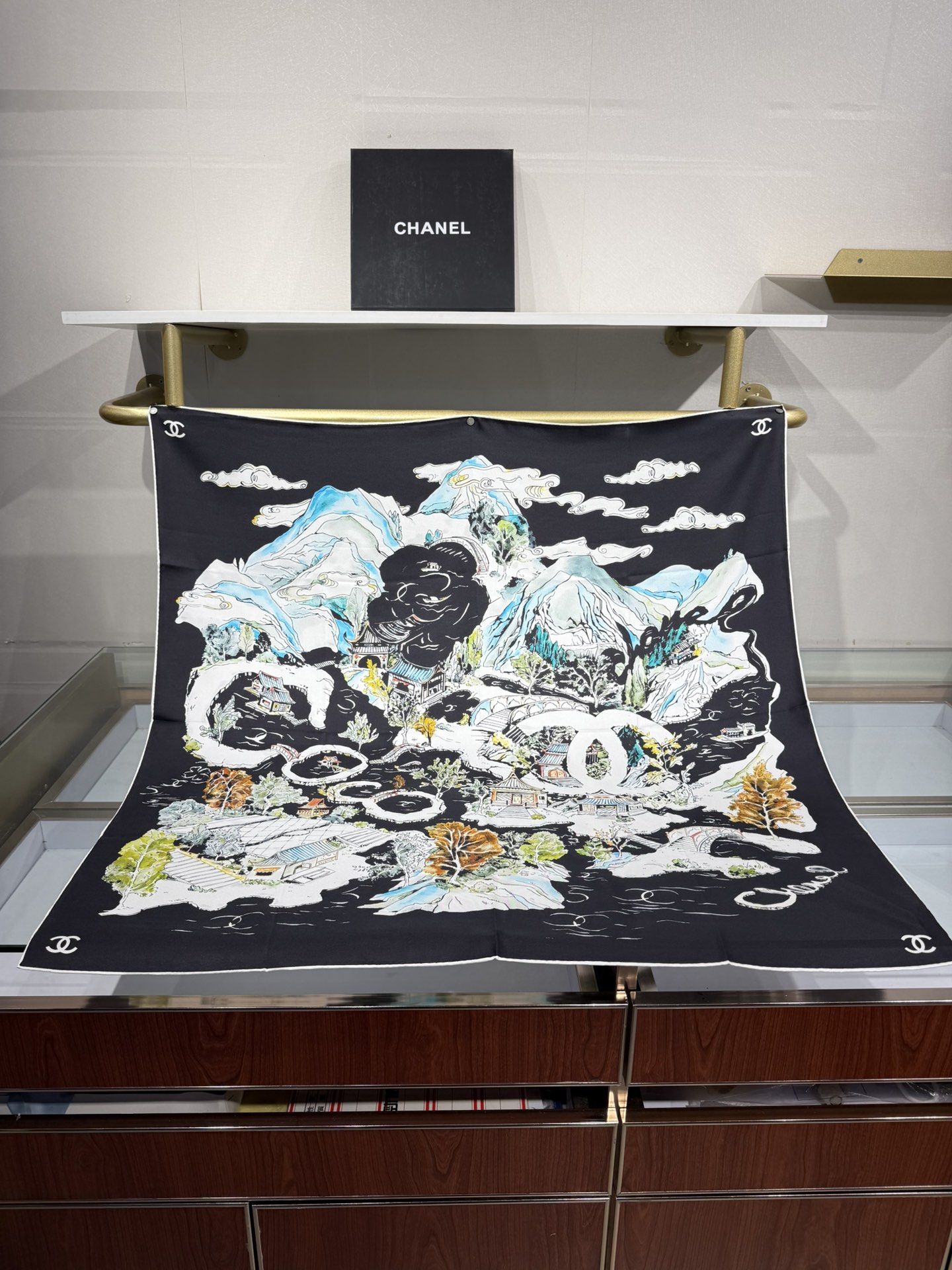 💟2025年90真丝双面上新💦💞18姆米真丝【90真丝斜纹双面同色佩戴】手工卷边斜纹真丝方巾（100%桑