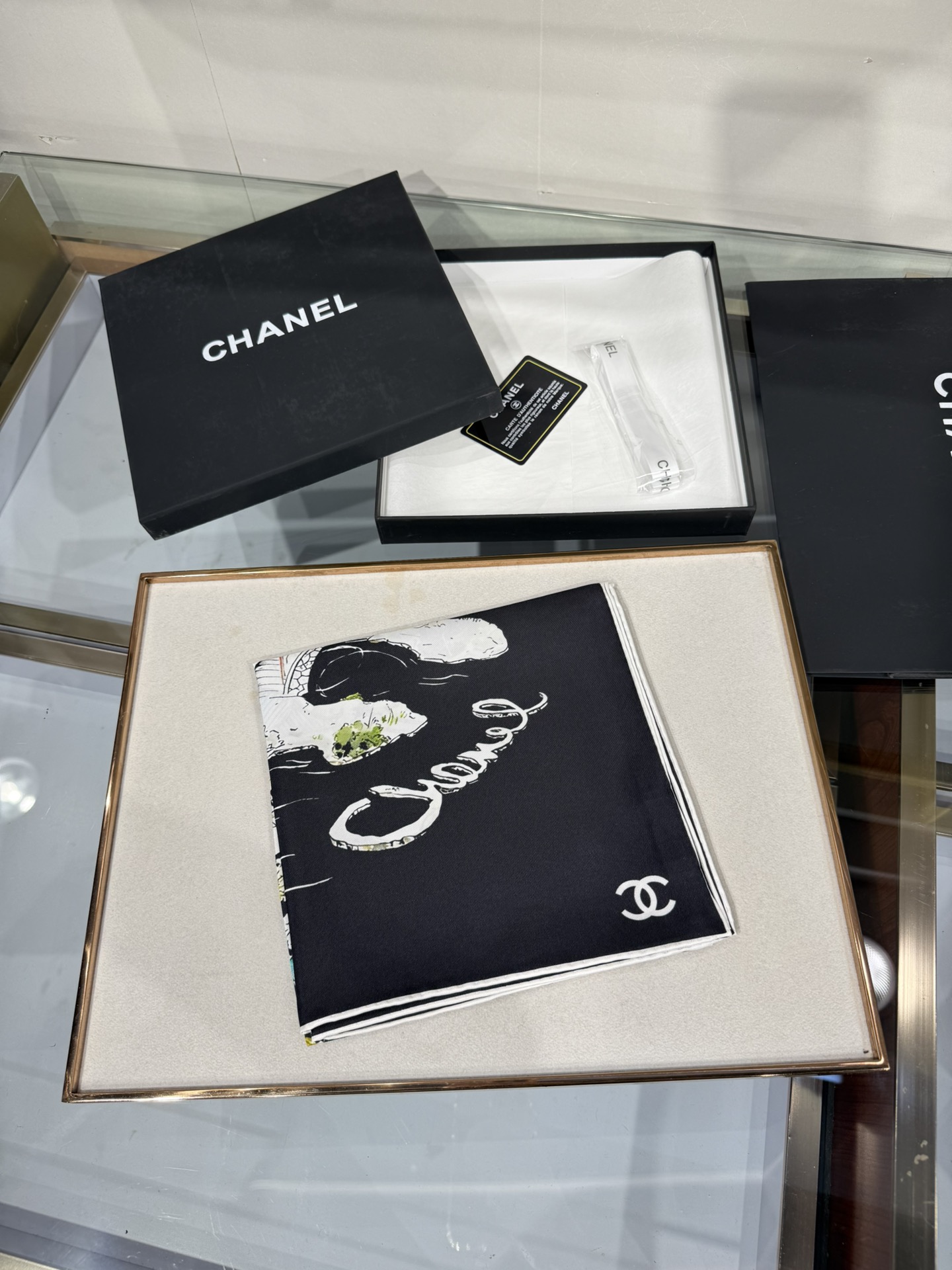 💟2025年90真丝双面上新💦💞18姆米真丝【90真丝斜纹双面同色佩戴】手工卷边斜纹真丝方巾（100%桑