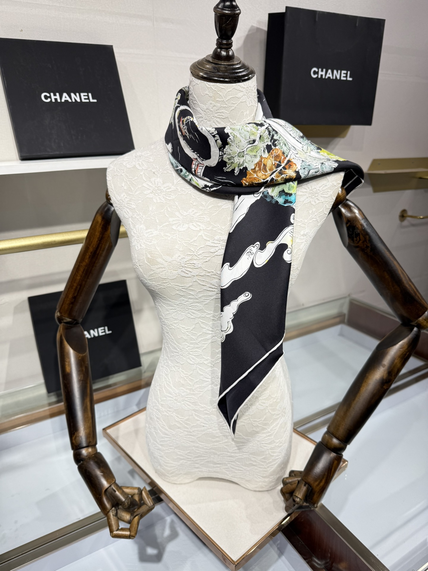 💟2025年90真丝双面上新💦💞18姆米真丝【90真丝斜纹双面同色佩戴】手工卷边斜纹真丝方巾（100%桑