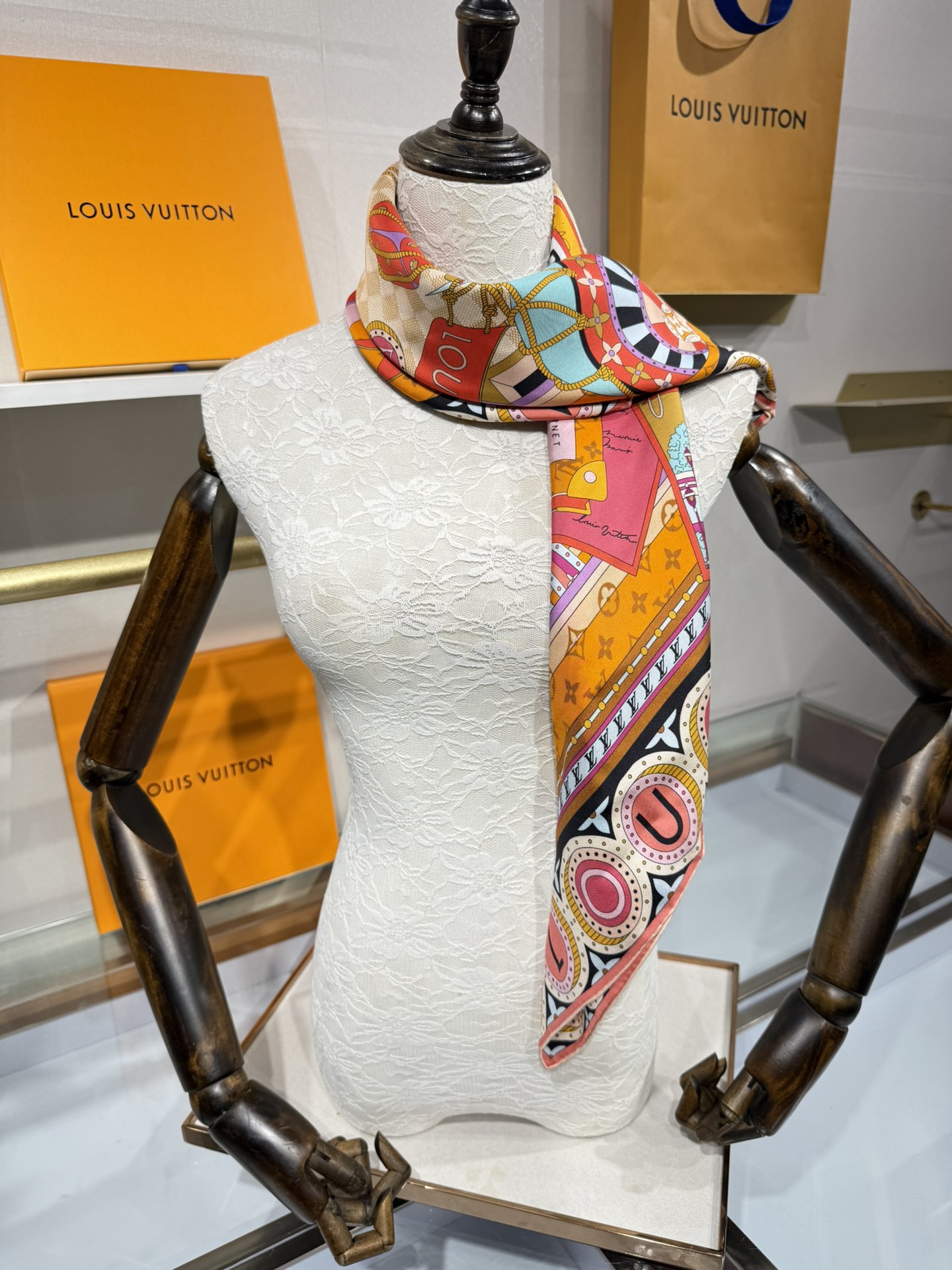 💟2025年春款 90真丝双面上新💦💞18姆米真丝【90真丝斜纹双面同色佩戴】手工卷边斜纹真丝方巾（10