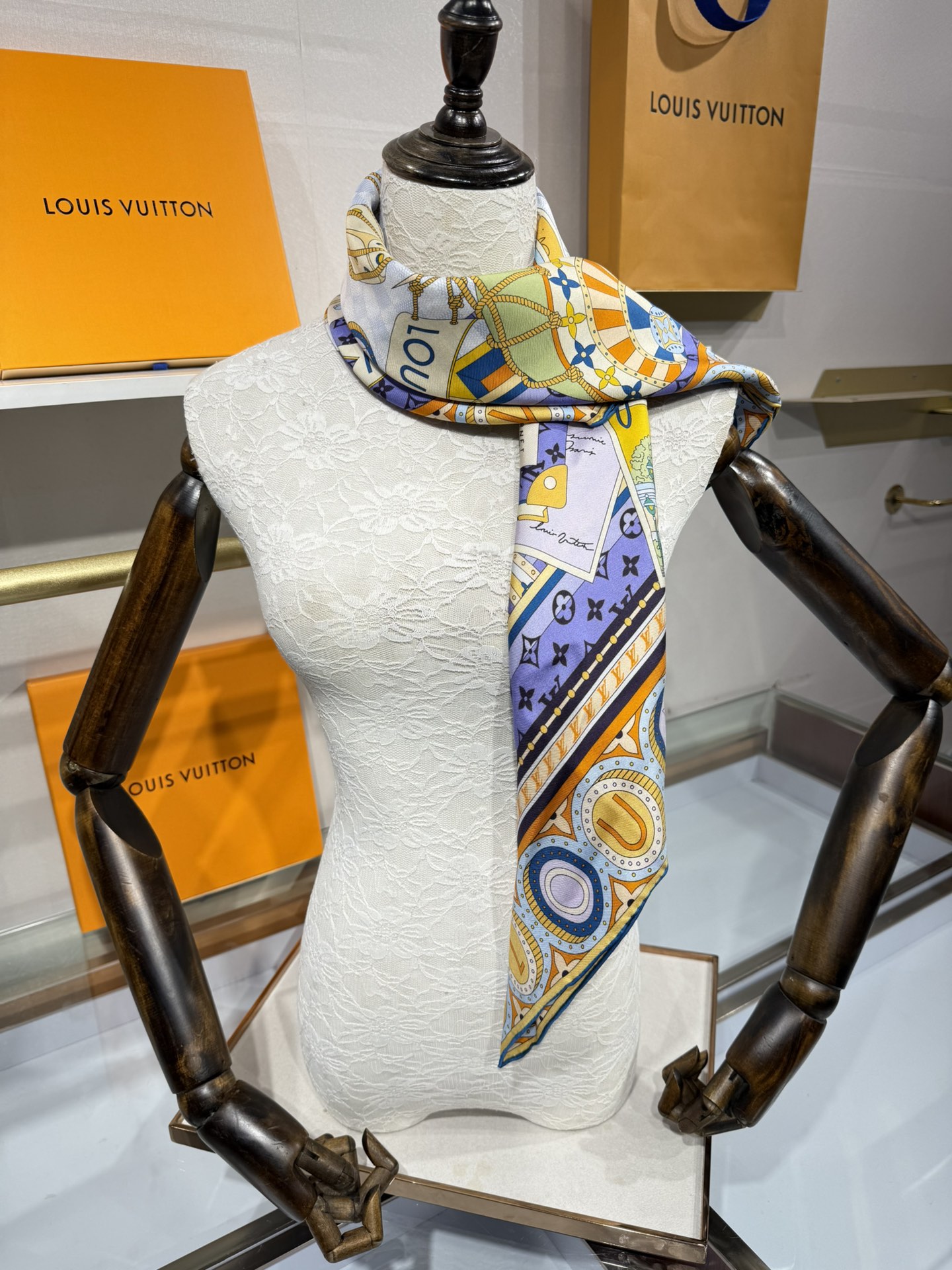 💟2025年春款 90真丝双面上新💦💞18姆米真丝【90真丝斜纹双面同色佩戴】手工卷边斜纹真丝方巾（10