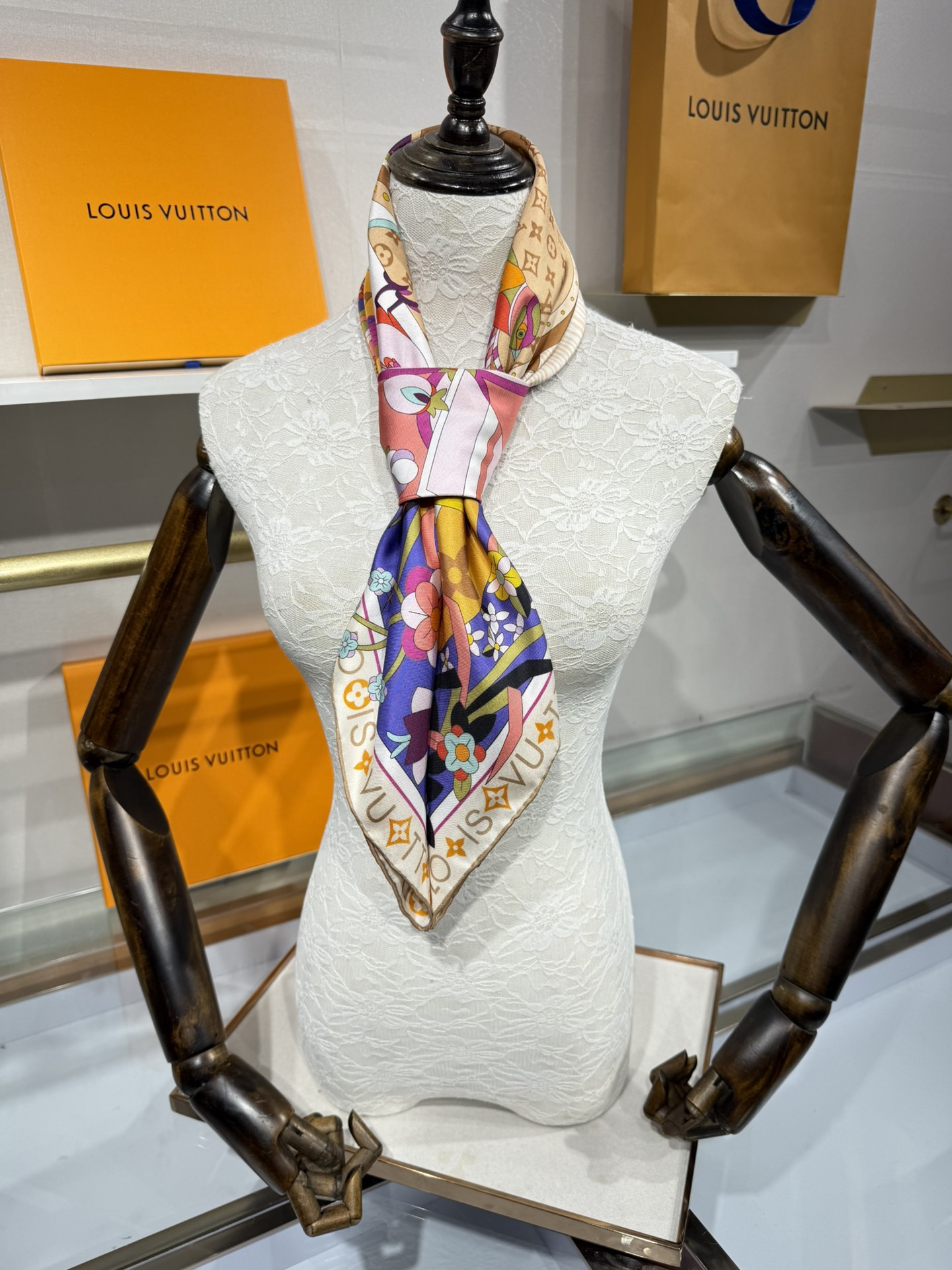 💟2025年春款 90真丝双面上新💦💞18姆米真丝【90真丝斜纹双面同色佩戴】手工卷边斜纹真丝方巾（10