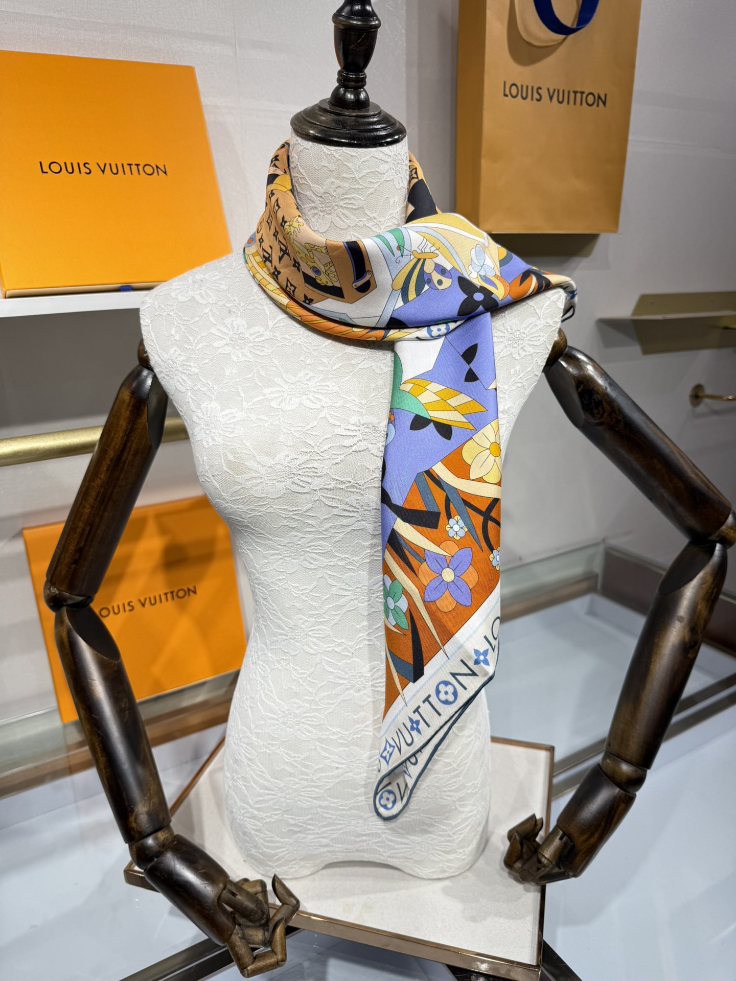 💟2025年春款 90真丝双面上新💦💞18姆米真丝【90真丝斜纹双面同色佩戴】手工卷边斜纹真丝方巾（10