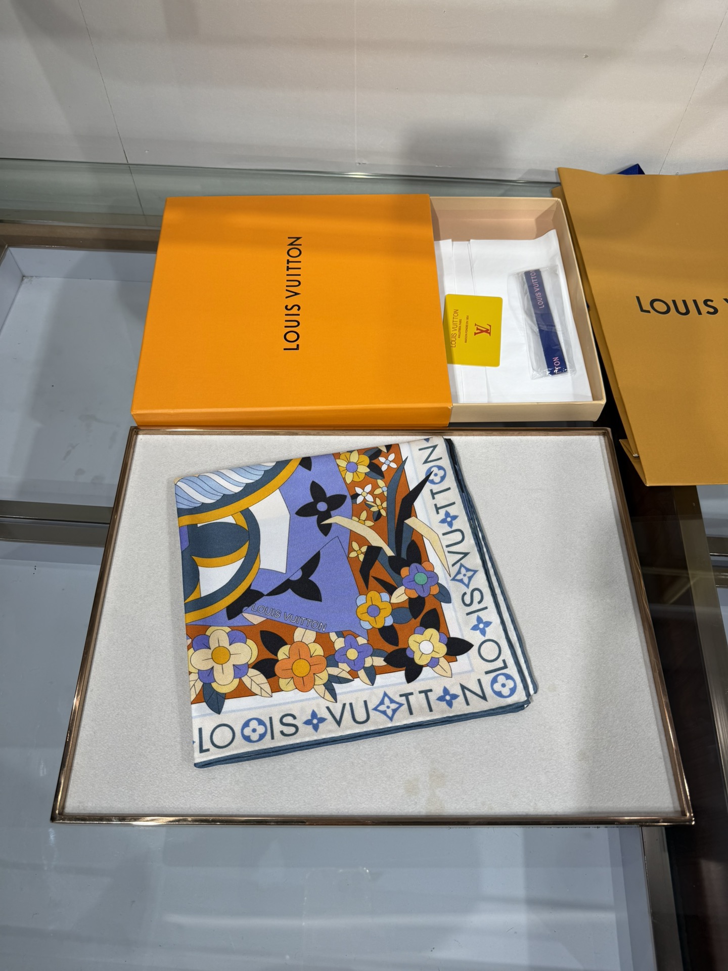 💟2025年春款 90真丝双面上新💦💞18姆米真丝【90真丝斜纹双面同色佩戴】手工卷边斜纹真丝方巾（10