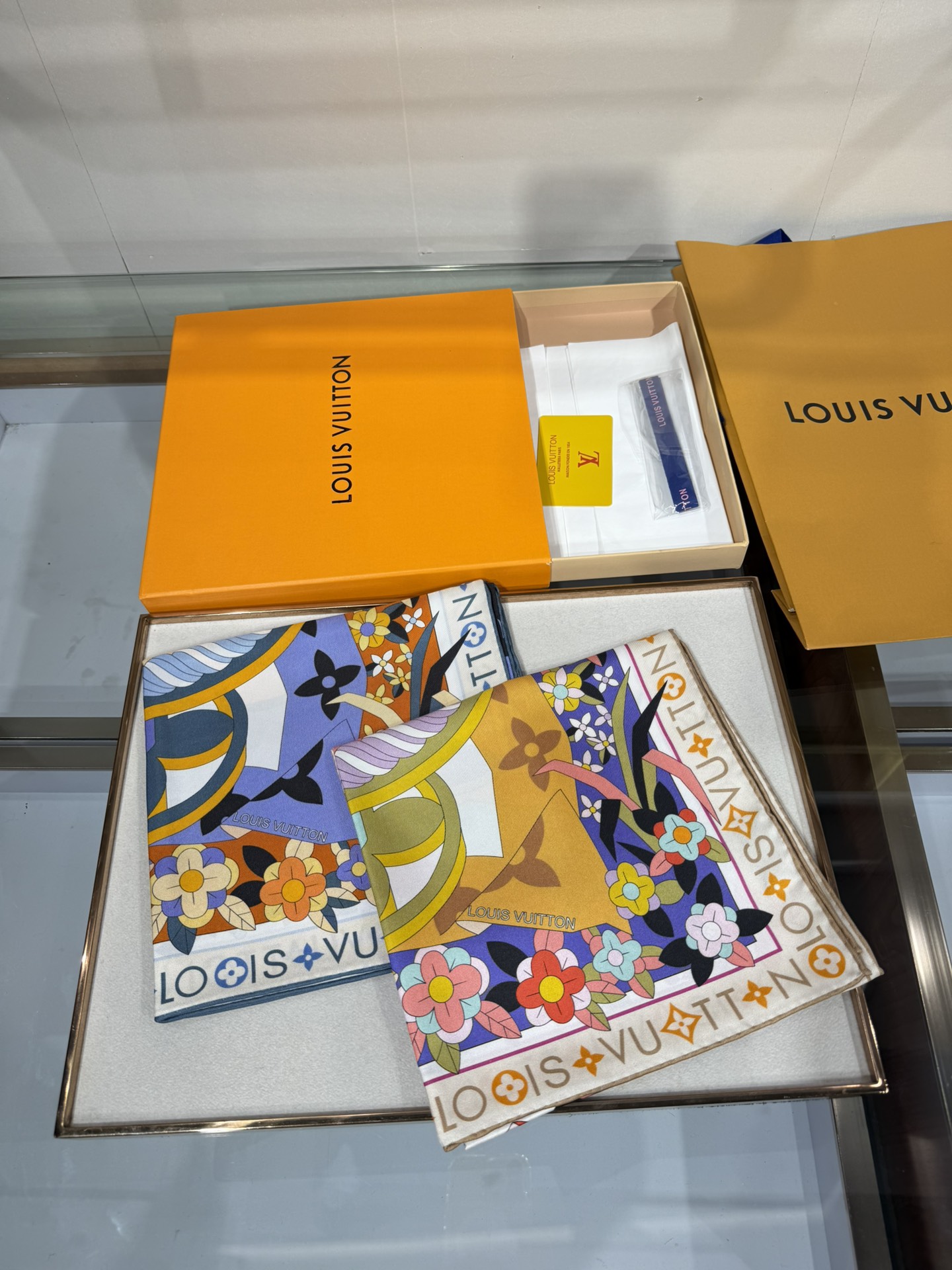 💟2025年春款 90真丝双面上新💦💞18姆米真丝【90真丝斜纹双面同色佩戴】手工卷边斜纹真丝方巾（10