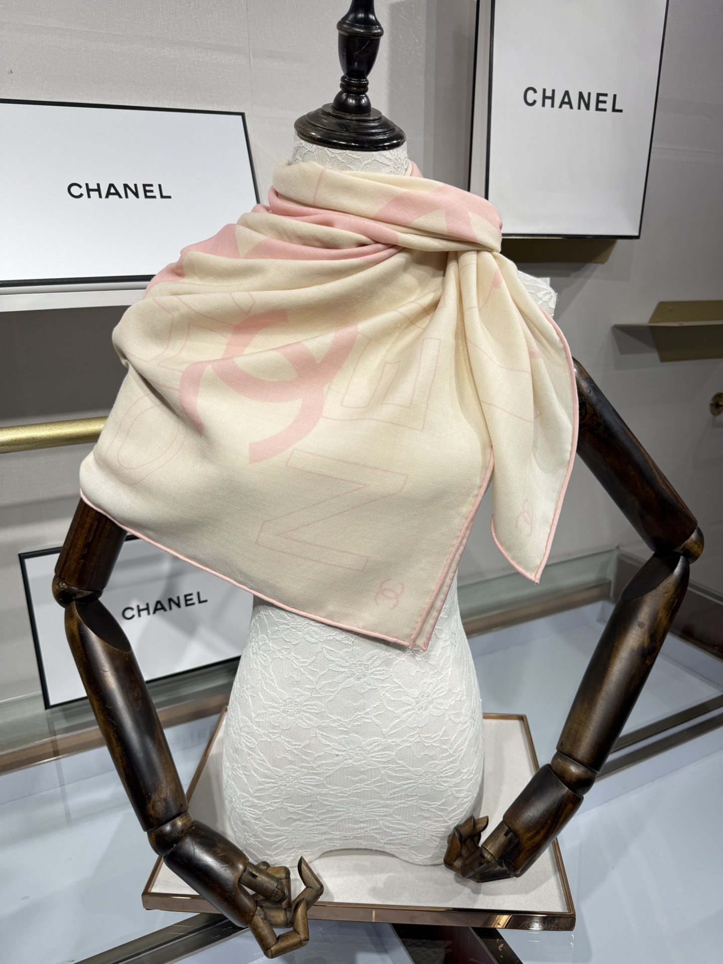 💟新品上新🌈Chanel 25年秋冬新品丝绒 Chanel 25s秋【140顶级丝毛双面同色披肩】 秋冬