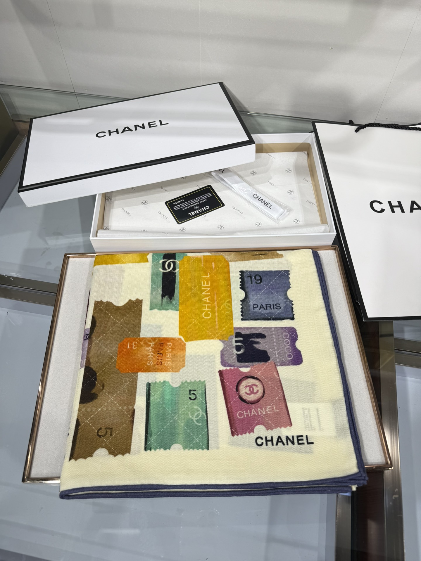 💟2025年秋冬新款💖💖💃🏻💃🏻小香家 丝羊绒方巾‼️抢‼️VIP推荐 ‼️👍下手一定要快【高端 大爱 