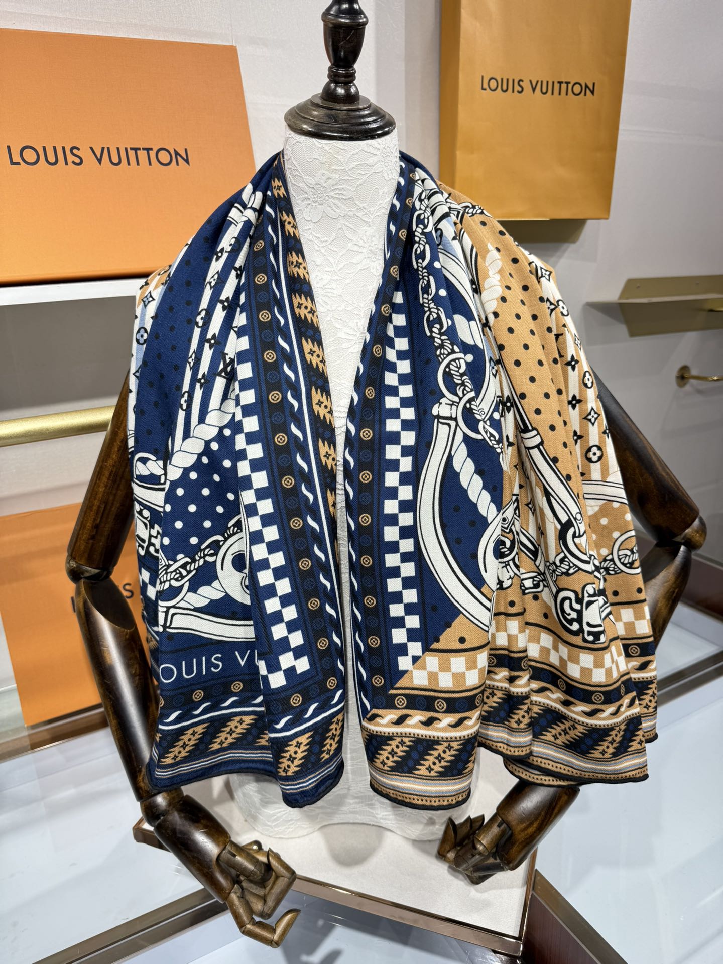 💟2025年 OCEAN BANDANA 140双面同色丝毛披肩【Lv秋冬新品】Ocean Bandan