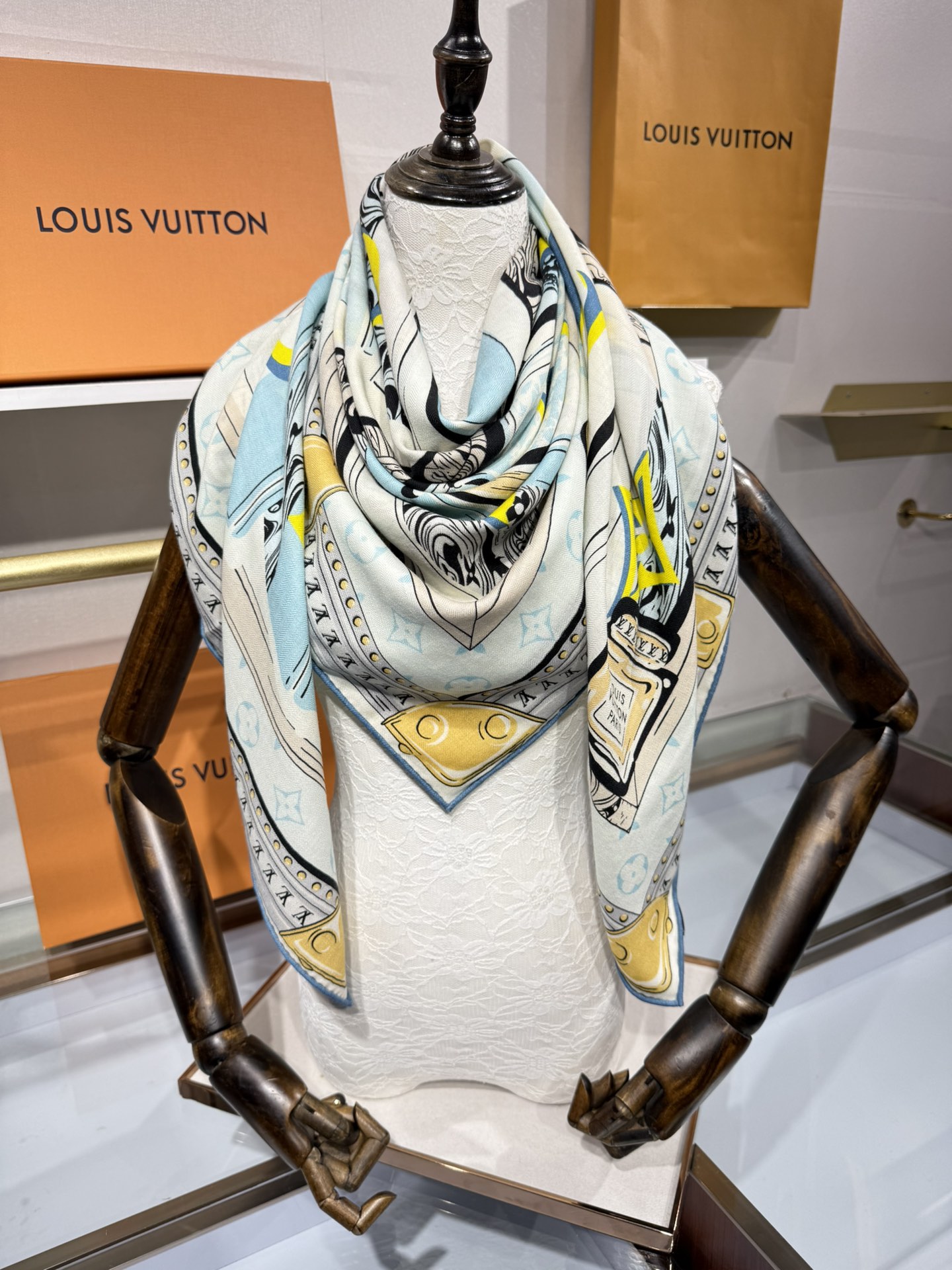 💟2025年秋冬新款 LV LIBRARY 140双面同色丝毛方巾LV Library 丝毛方巾以考究印