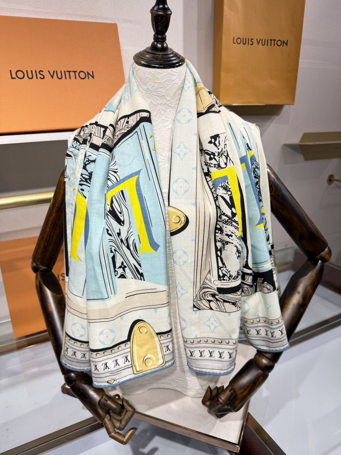 💟2025年秋冬新款 LV LIBRARY 140双面同色丝毛方巾LV Library 丝毛方巾以考究印