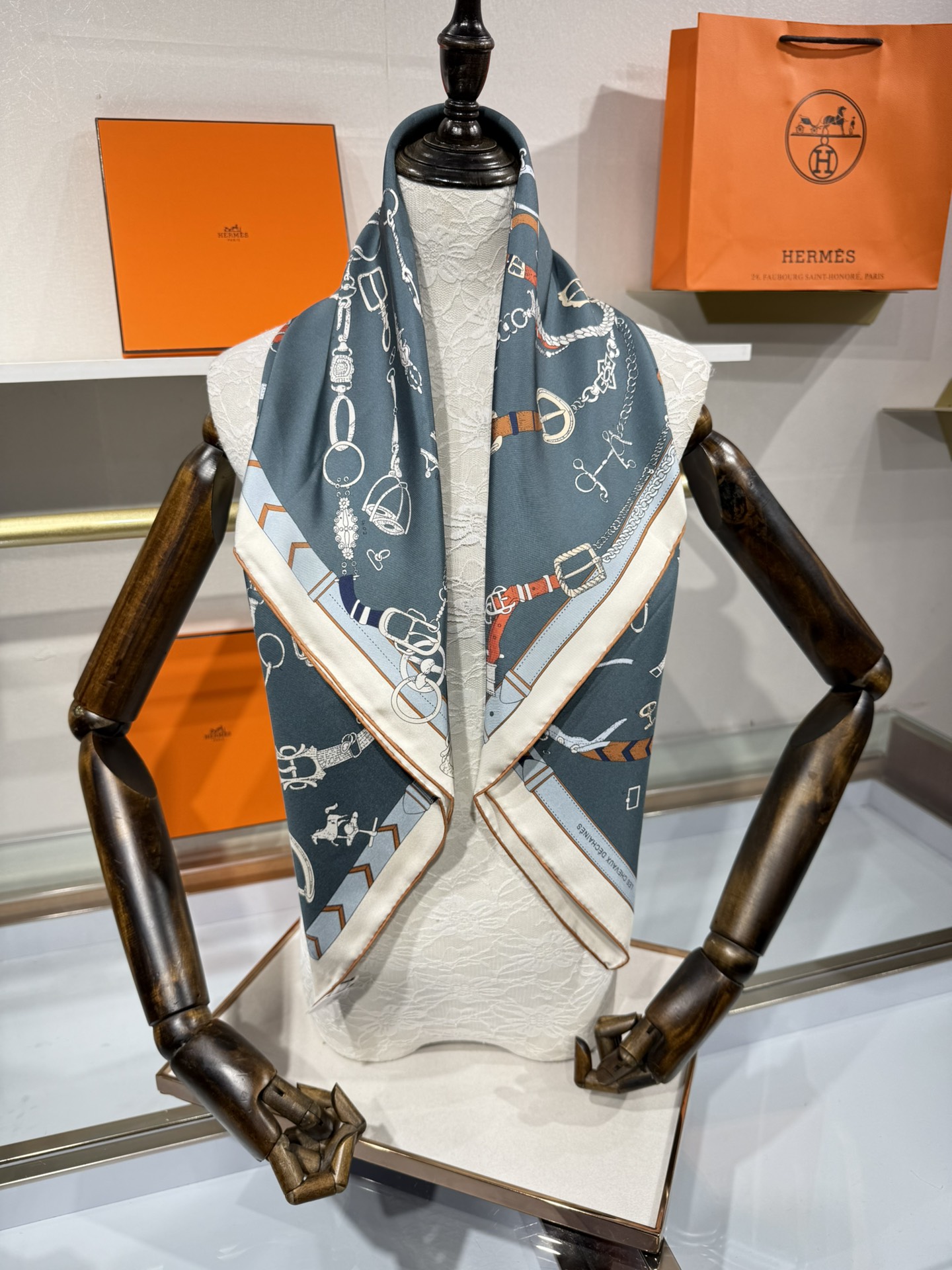 💟2025年新款 90真丝双面上新💦💞18姆米真丝【90真丝斜纹双面同色佩戴】手工卷边斜纹真丝方巾（10