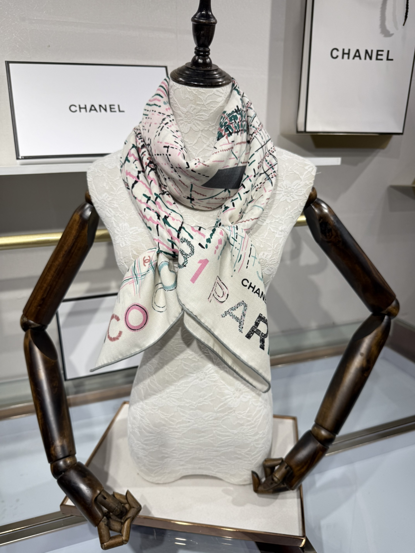 💟2025年秋冬新款💖💖💃🏻💃🏻小香家 丝羊绒方巾‼️抢‼️VIP推荐 ‼️👍下手一定要快【高端 大爱 