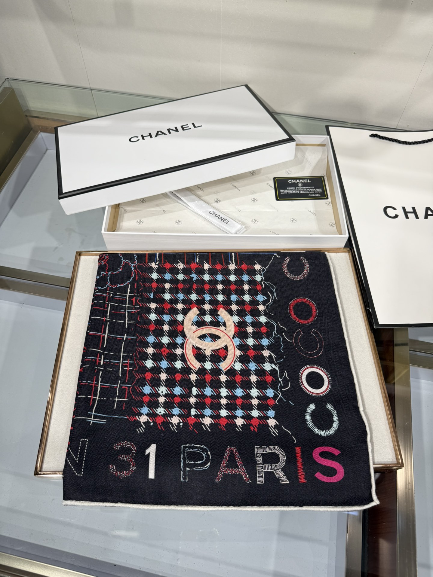 💟2025年秋冬新款💖💖💃🏻💃🏻小香家 丝羊绒方巾‼️抢‼️VIP推荐 ‼️👍下手一定要快【高端 大爱 