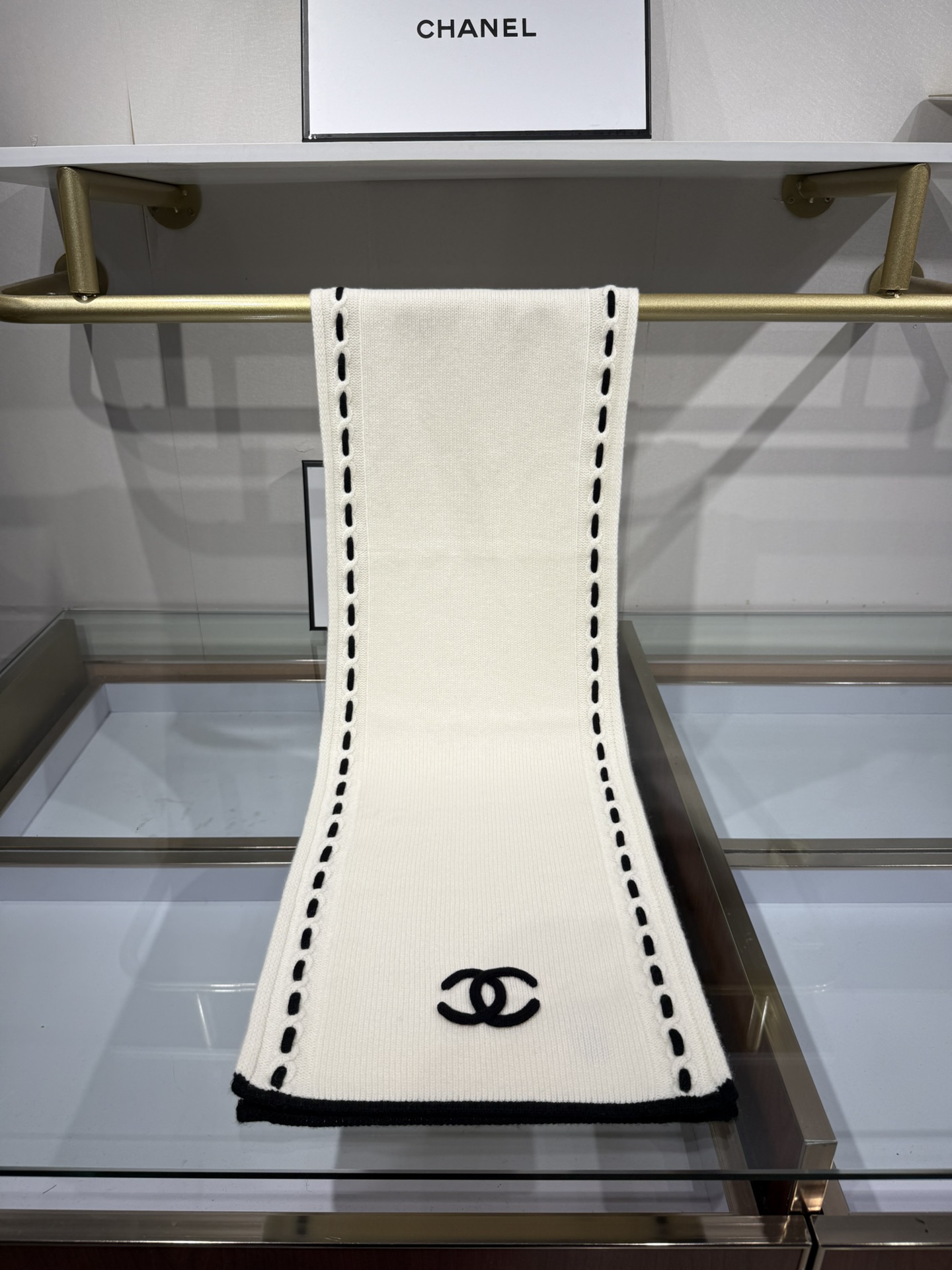 💟ZP开版。 
四色 欢迎对比
原版品质！ 小香原版针织。商标 原料 尺寸全部对版.30x170