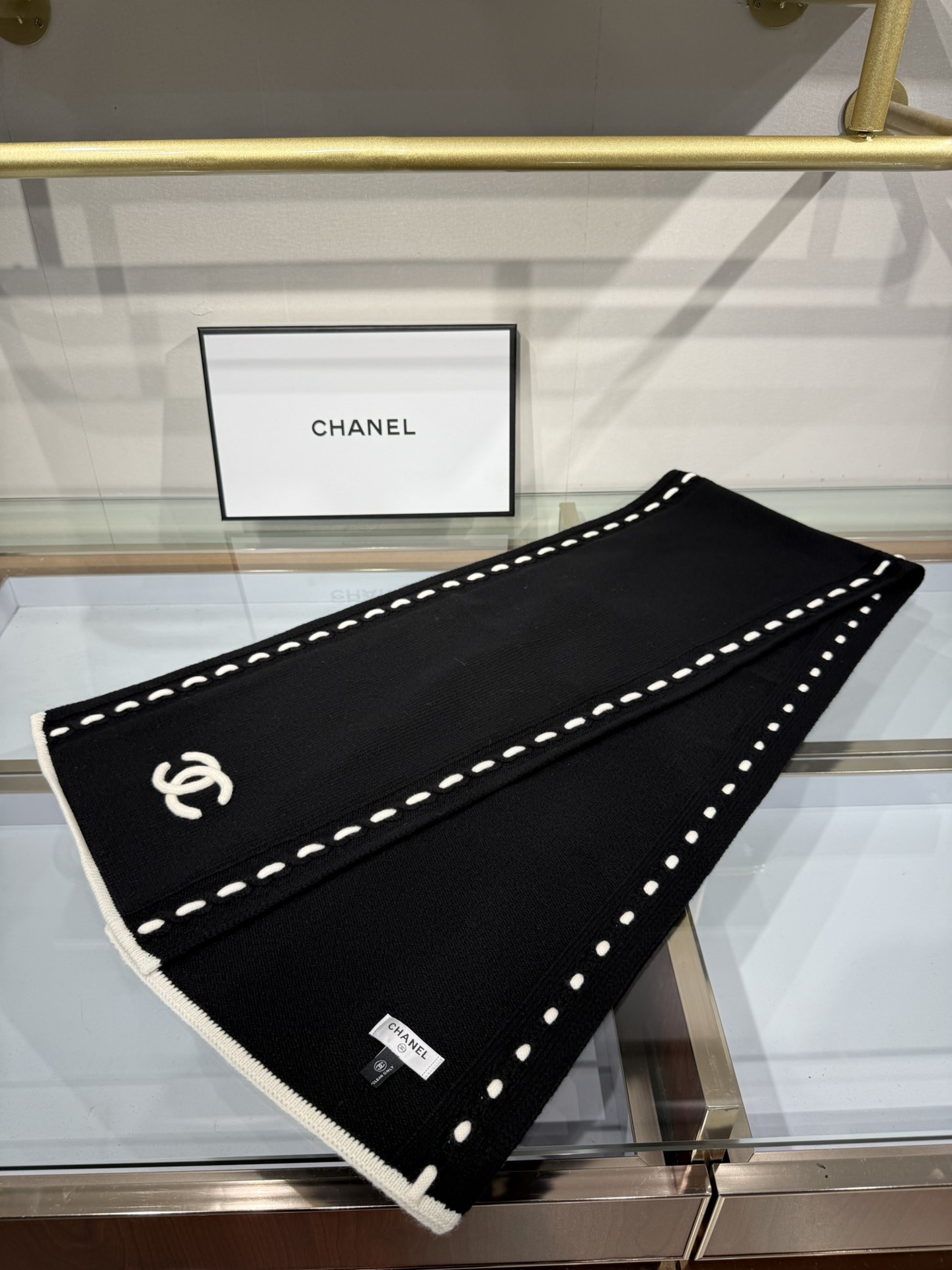 💟ZP开版。 
四色 欢迎对比
原版品质！ 小香原版针织。商标 原料 尺寸全部对版.30x170