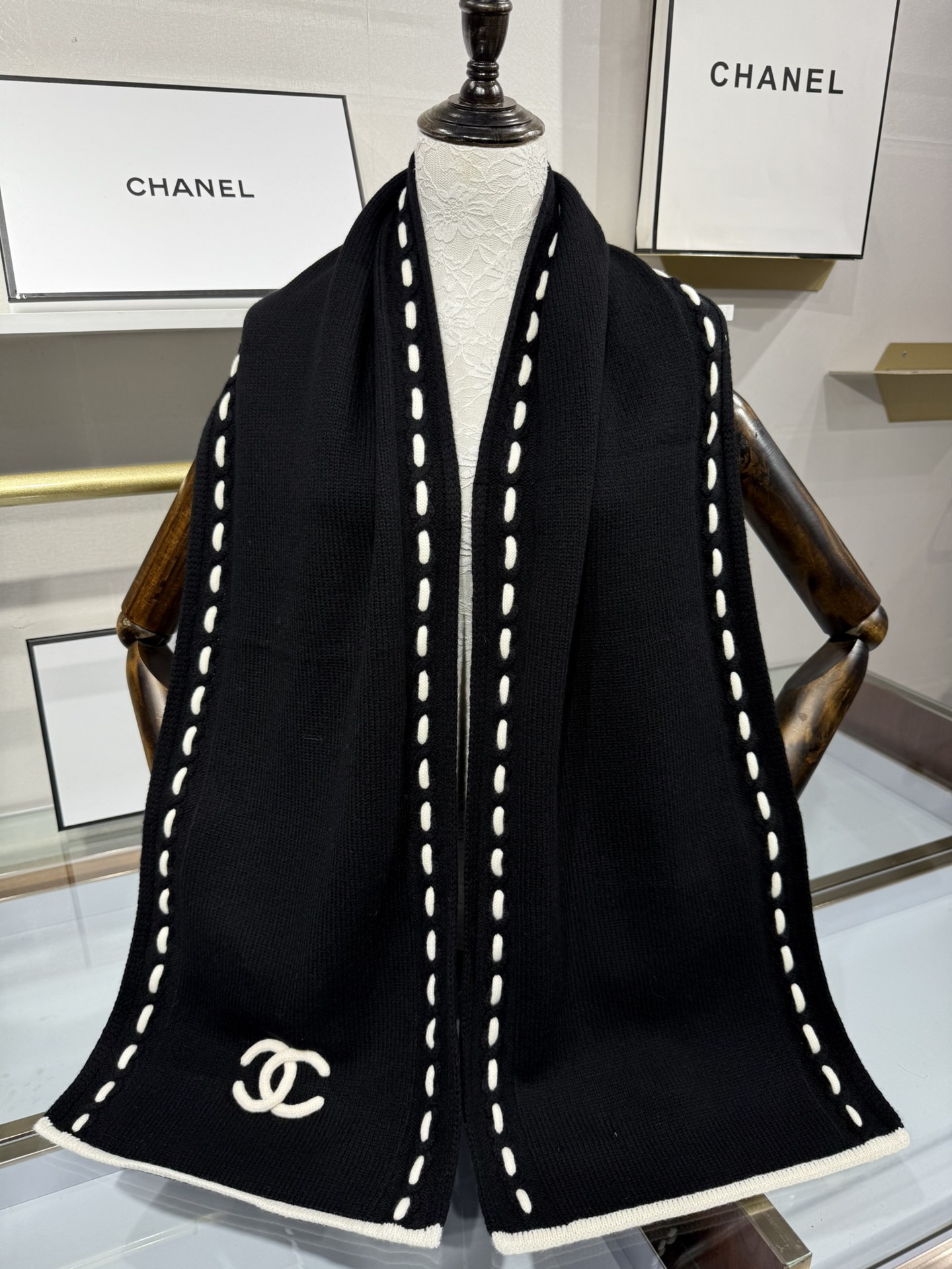 💟ZP开版。 
四色 欢迎对比
原版品质！ 小香原版针织。商标 原料 尺寸全部对版.30x170