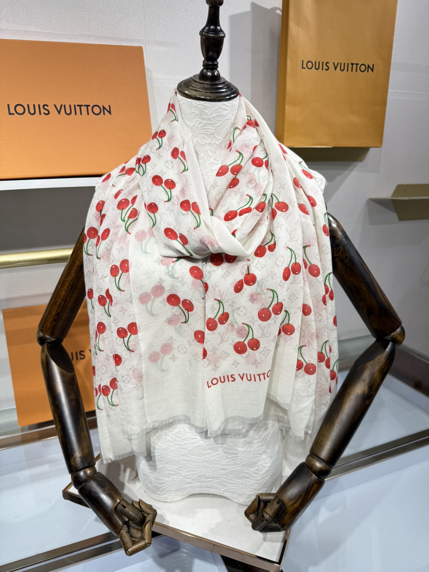 💟LV X TM MONOGRAM
CERISE 
LV × TM Monogram Cerise 出自