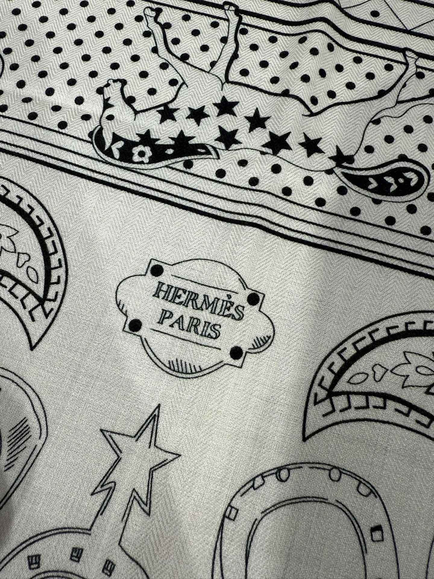 💟爱马 2025秋冬🆕140披肩—上新❤️【心之马Bandana】 长期主义 · 四季都离不开的披肩大号