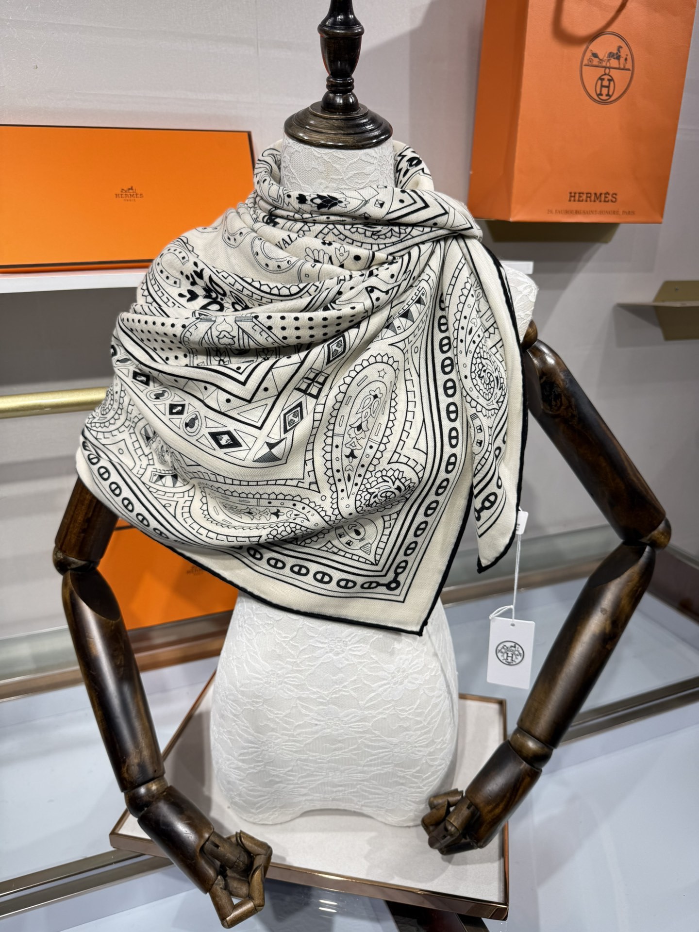 💟爱马 2025秋冬🆕140披肩—上新❤️【心之马Bandana】 长期主义 · 四季都离不开的披肩大号