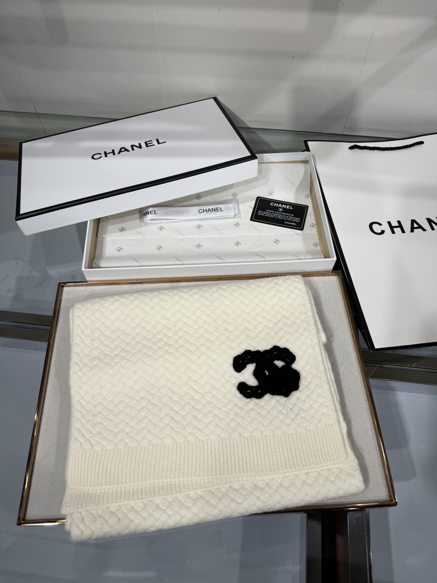 💟【▪Chanel · 香奈儿难得一见的针织单品，温柔配色，超级迷恋❗️气质低调恬静又不失优雅❗️】重点