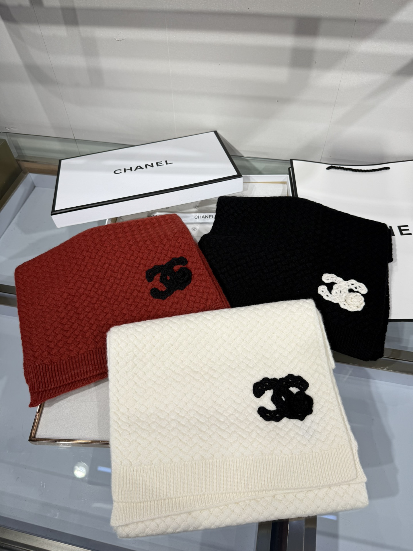 💟【▪Chanel · 香奈儿难得一见的针织单品，温柔配色，超级迷恋❗️气质低调恬静又不失优雅❗️】重点