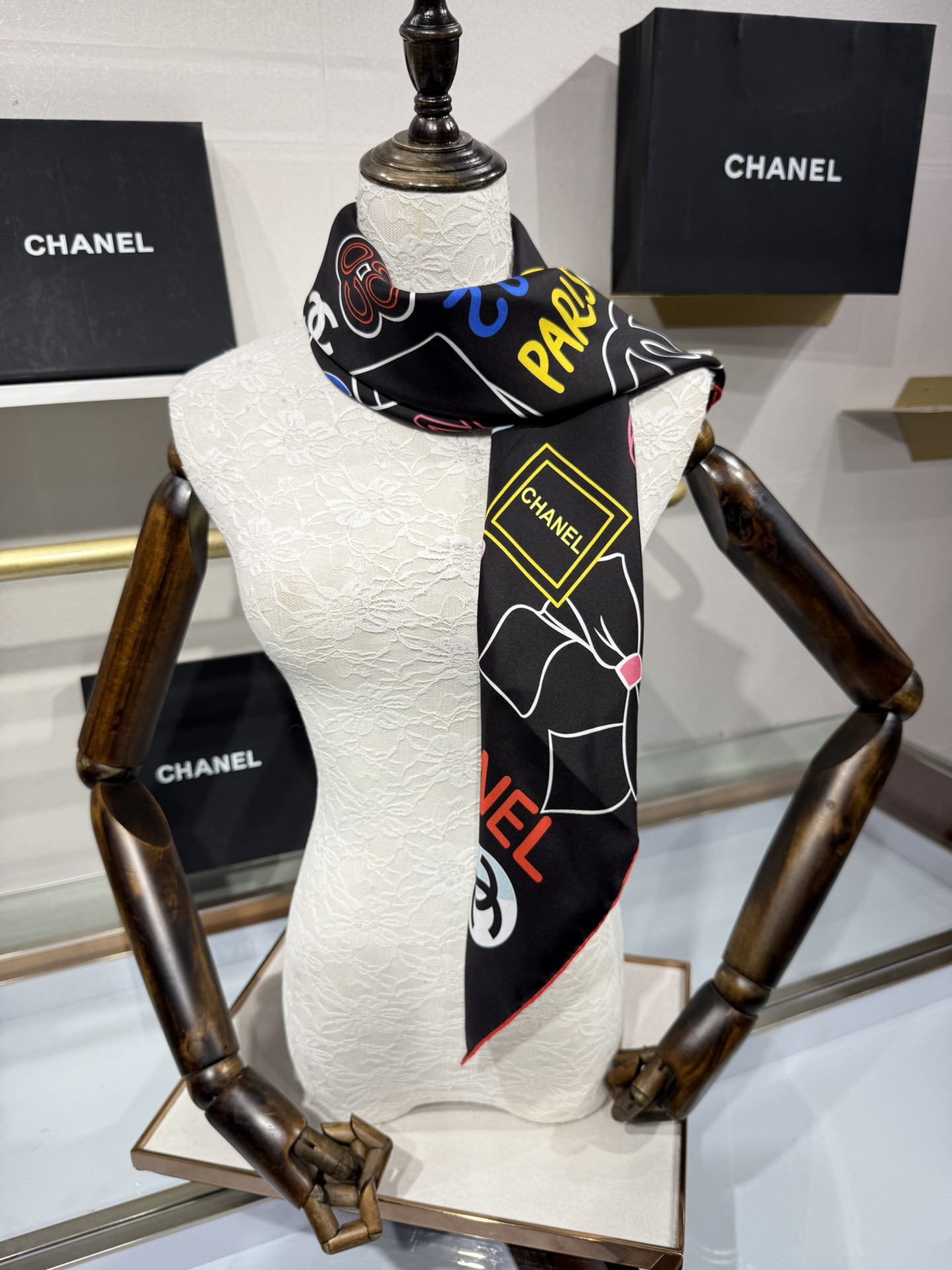 💟2025年90真丝双面上新💦💞18姆米真丝【90真丝斜纹双面同色佩戴】手工卷边斜纹真丝方巾（100%桑