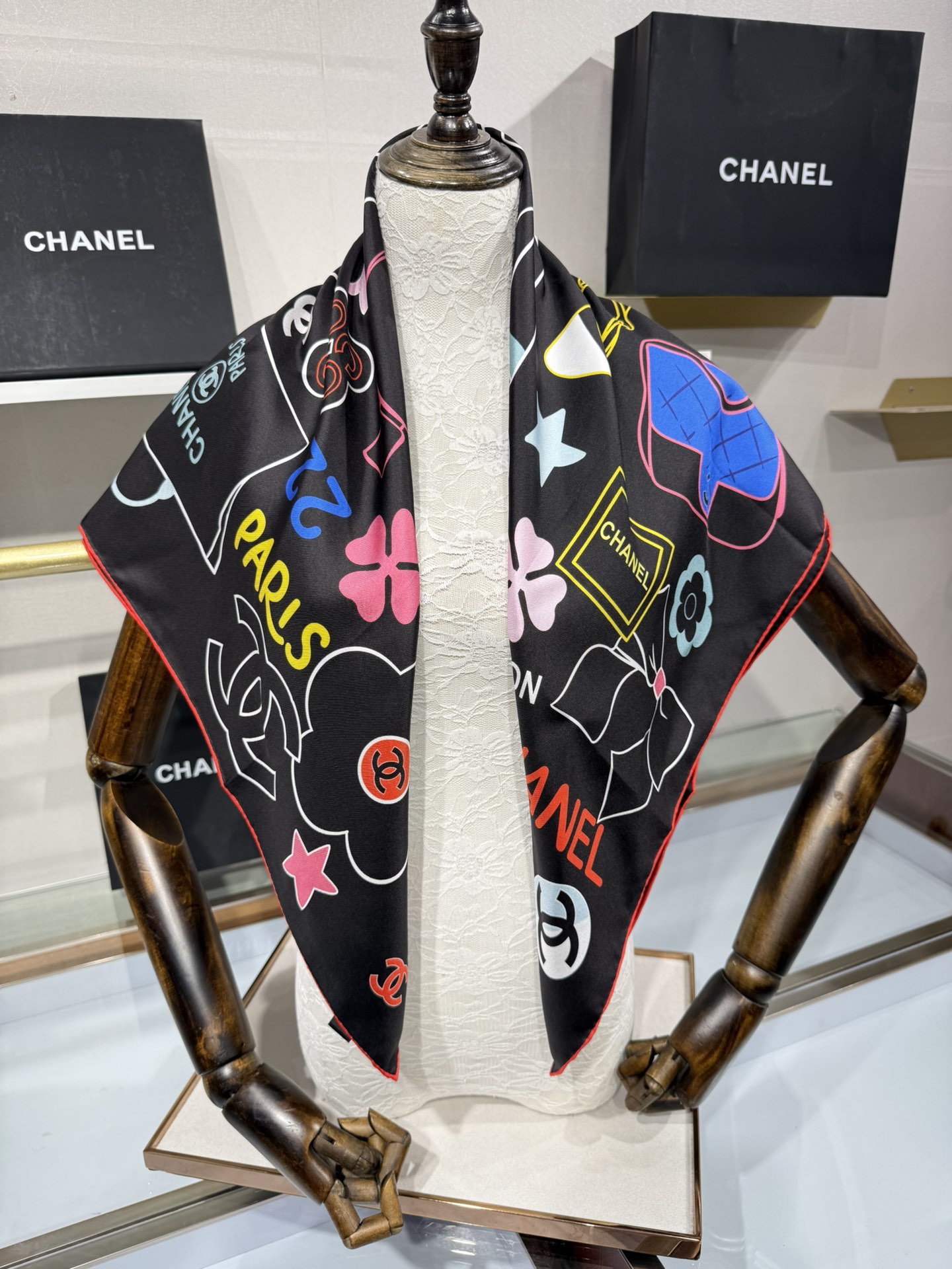 💟2025年90真丝双面上新💦💞18姆米真丝【90真丝斜纹双面同色佩戴】手工卷边斜纹真丝方巾（100%桑