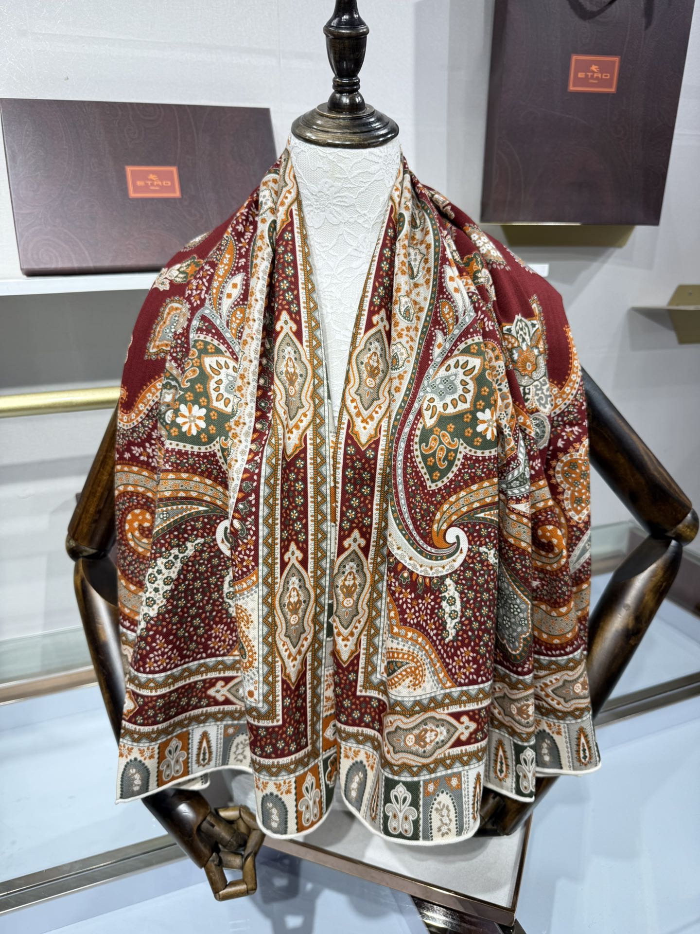 💟2025年 ETRo 秋冬抢先 上新💞【双面同色丝毛方巾】手工卷边山羊绒和真丝混纺披肩（70%山羊绒，