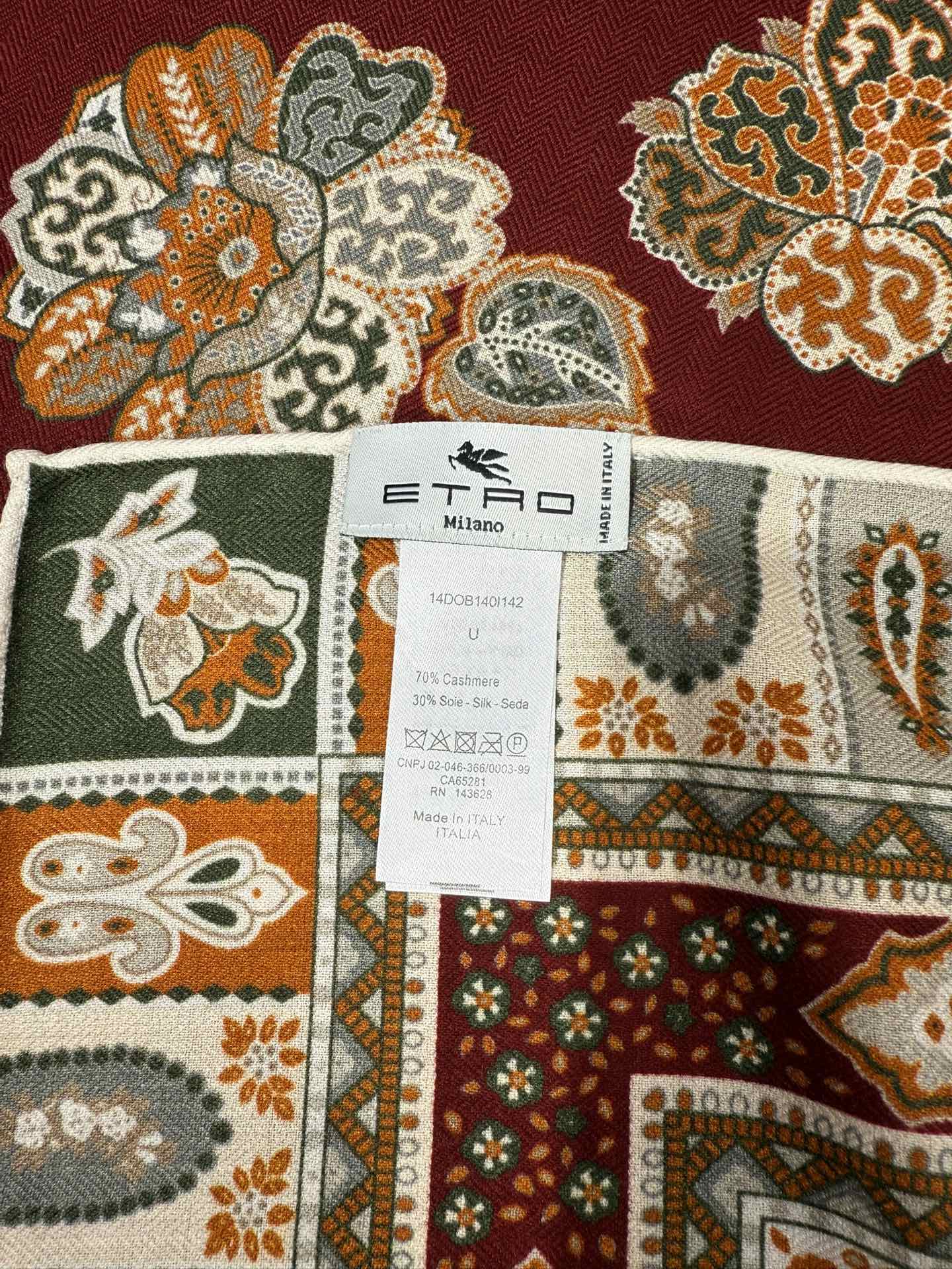 💟2025年 ETRo 秋冬抢先 上新💞【双面同色丝毛方巾】手工卷边山羊绒和真丝混纺披肩（70%山羊绒，