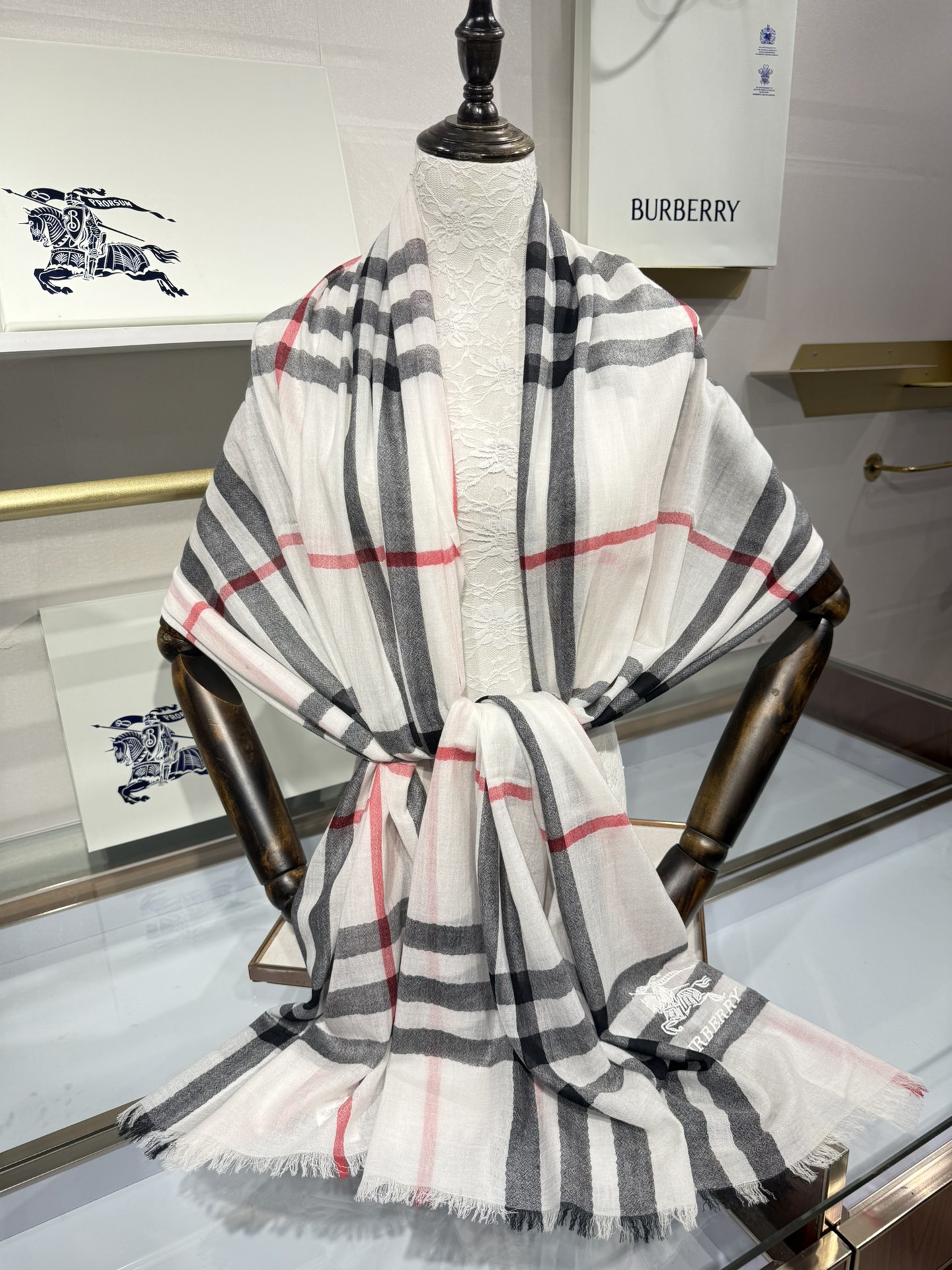 💟经典爆款补单到货！万众瞩目战马绣标官网经典版到货啦～软糯亲肤是我们的初衷～♦️最优质的年轻设计师推出的