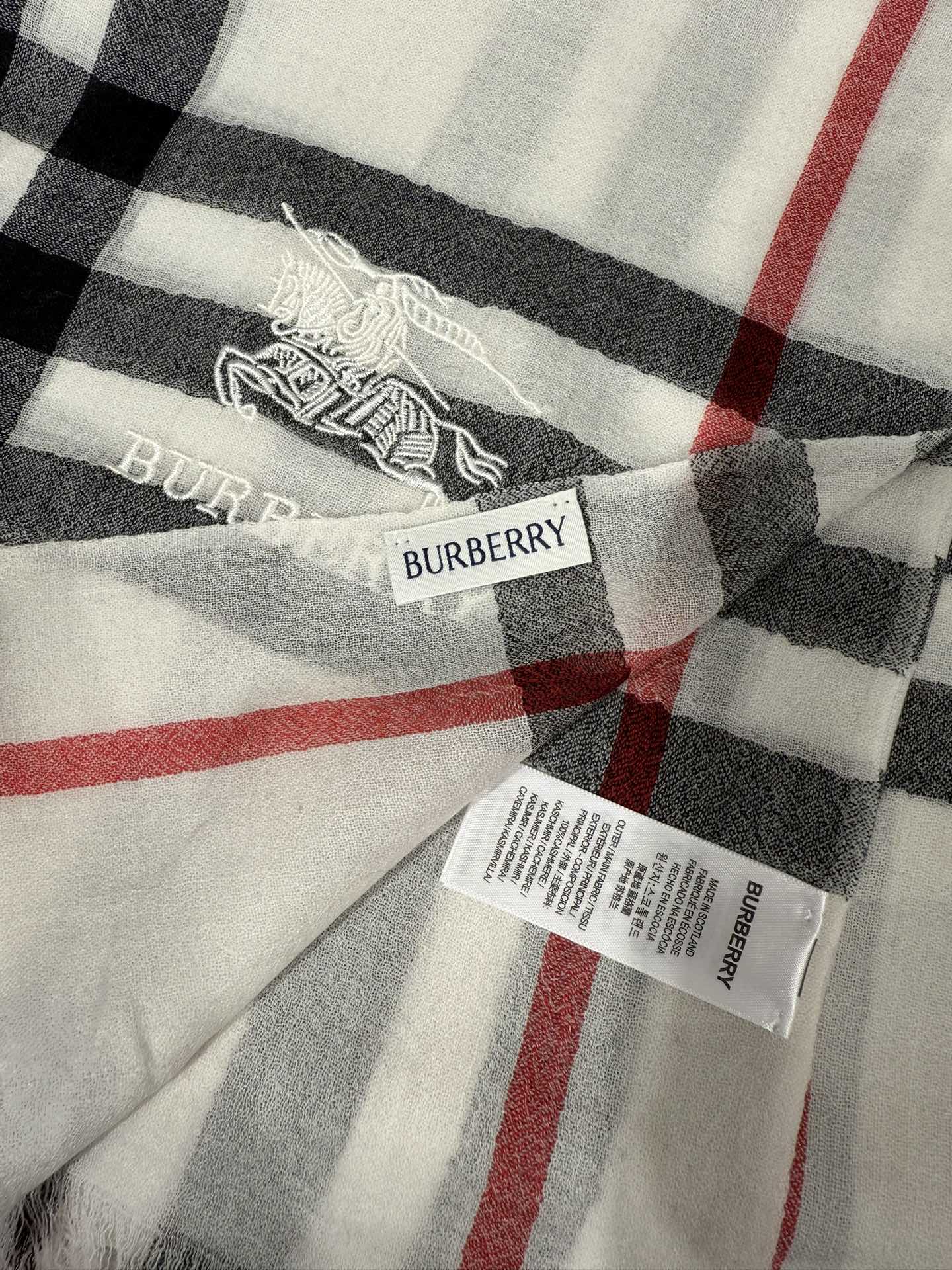 💟经典爆款补单到货！万众瞩目战马绣标官网经典版到货啦～软糯亲肤是我们的初衷～♦️最优质的年轻设计师推出的