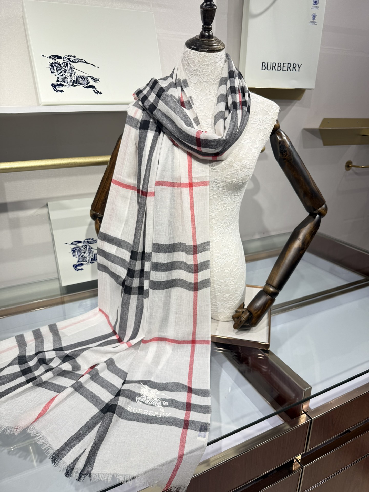 💟经典爆款补单到货！万众瞩目战马绣标官网经典版到货啦～软糯亲肤是我们的初衷～♦️最优质的年轻设计师推出的