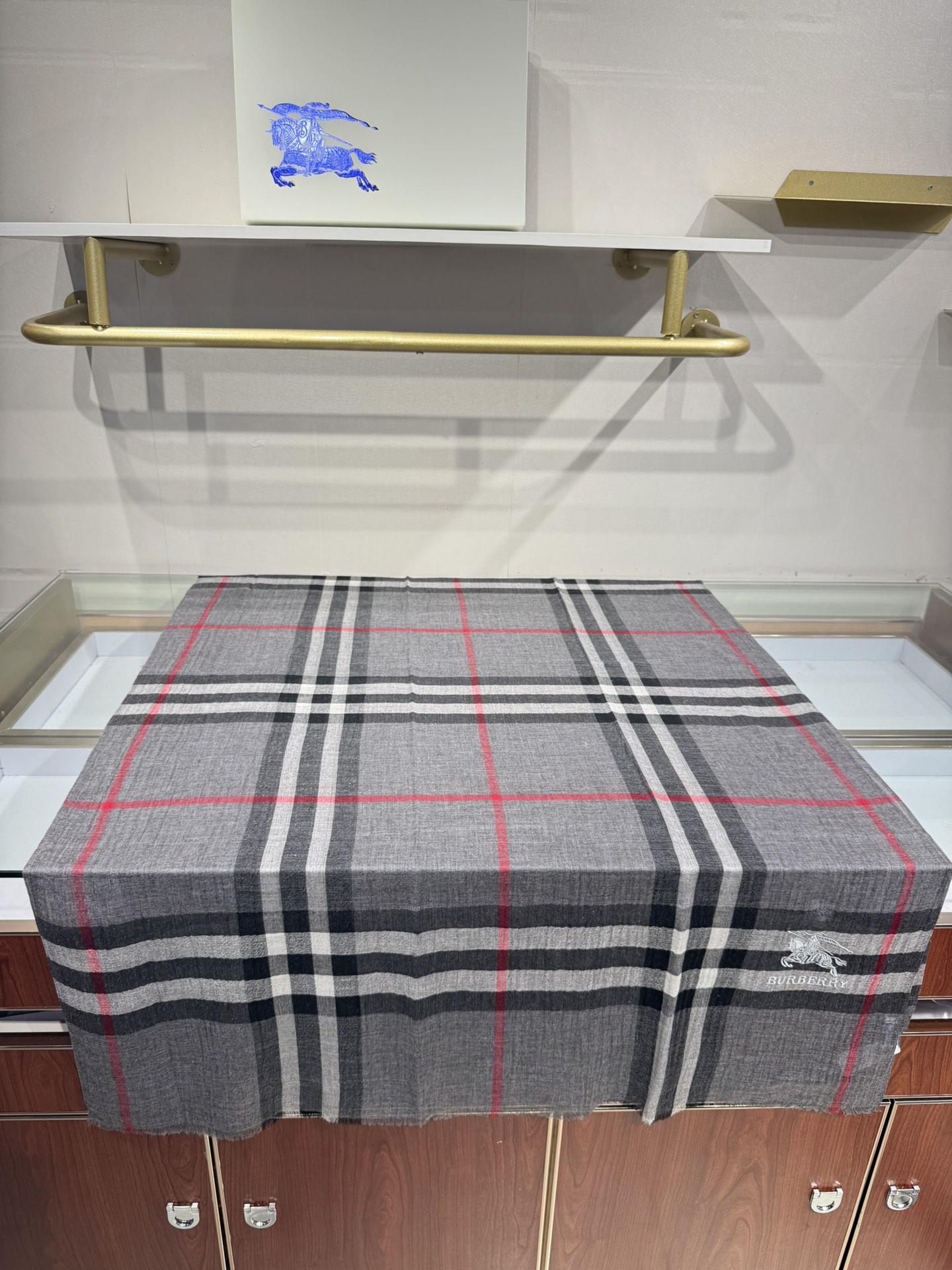 💟经典爆款补单到货！万众瞩目战马绣标官网经典版到货啦～软糯亲肤是我们的初衷～♦️最优质的年轻设计师推出的