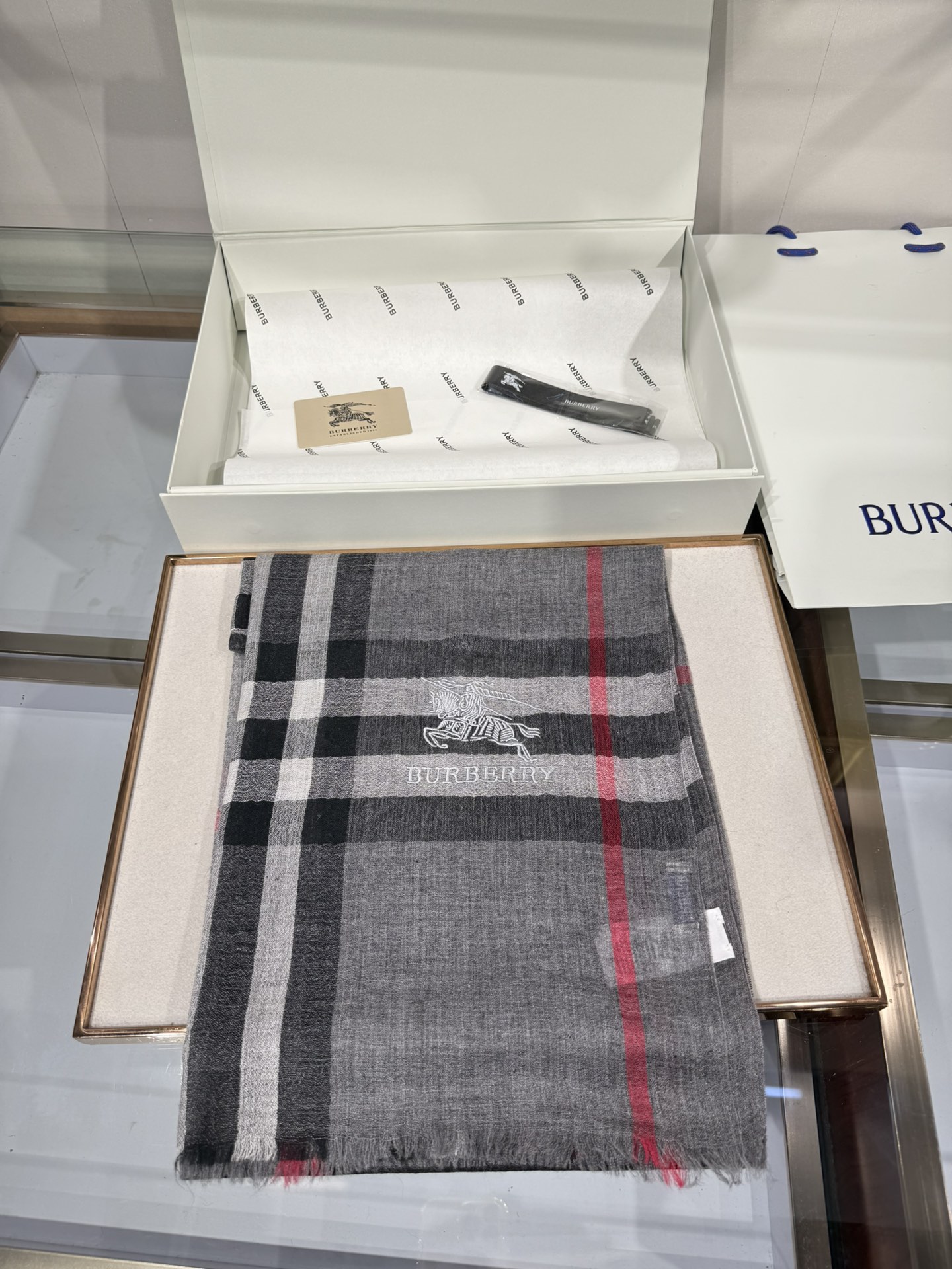 💟经典爆款补单到货！万众瞩目战马绣标官网经典版到货啦～软糯亲肤是我们的初衷～♦️最优质的年轻设计师推出的